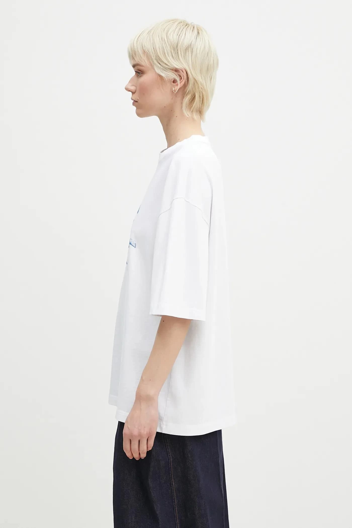 Хлопковая футболка свободного кроя с принтом «Купидон» - фото 4