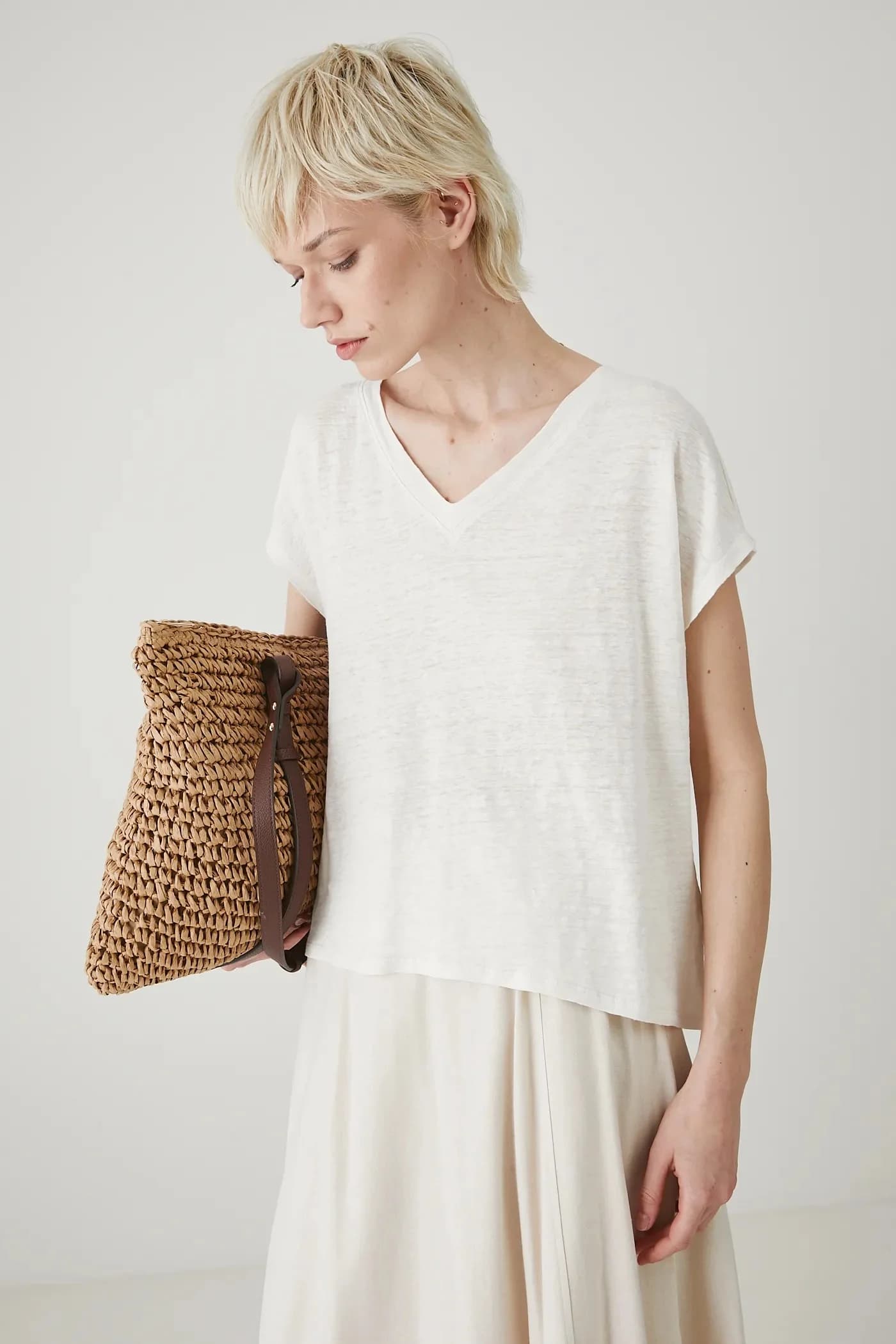 Льняная футболка