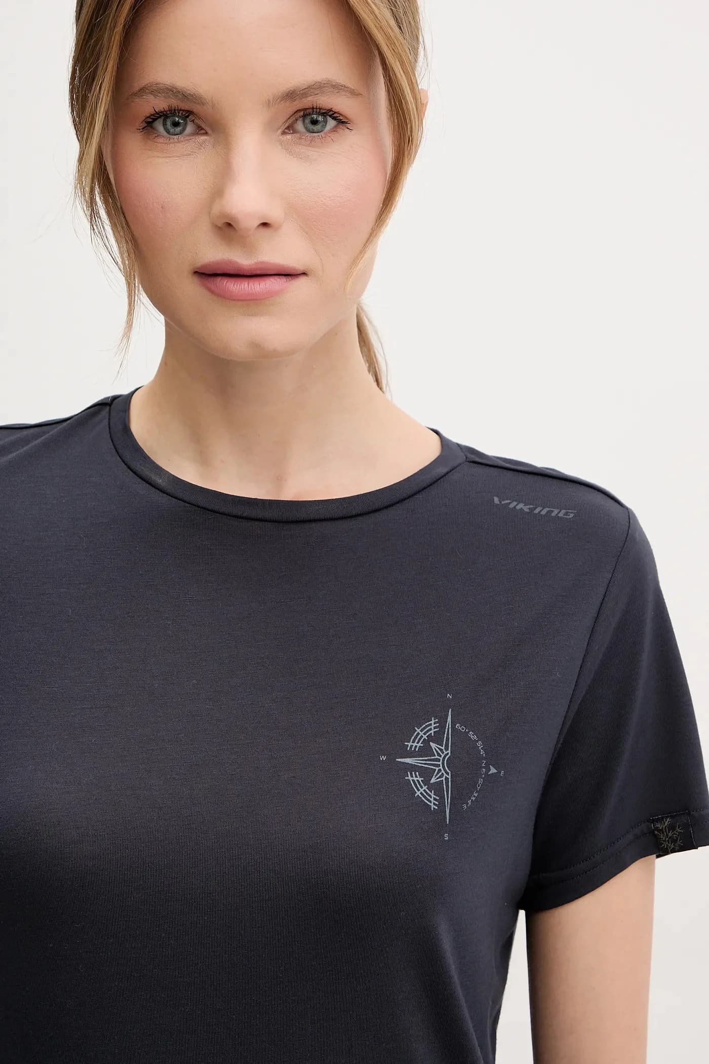 Футболка с руной - фото 4