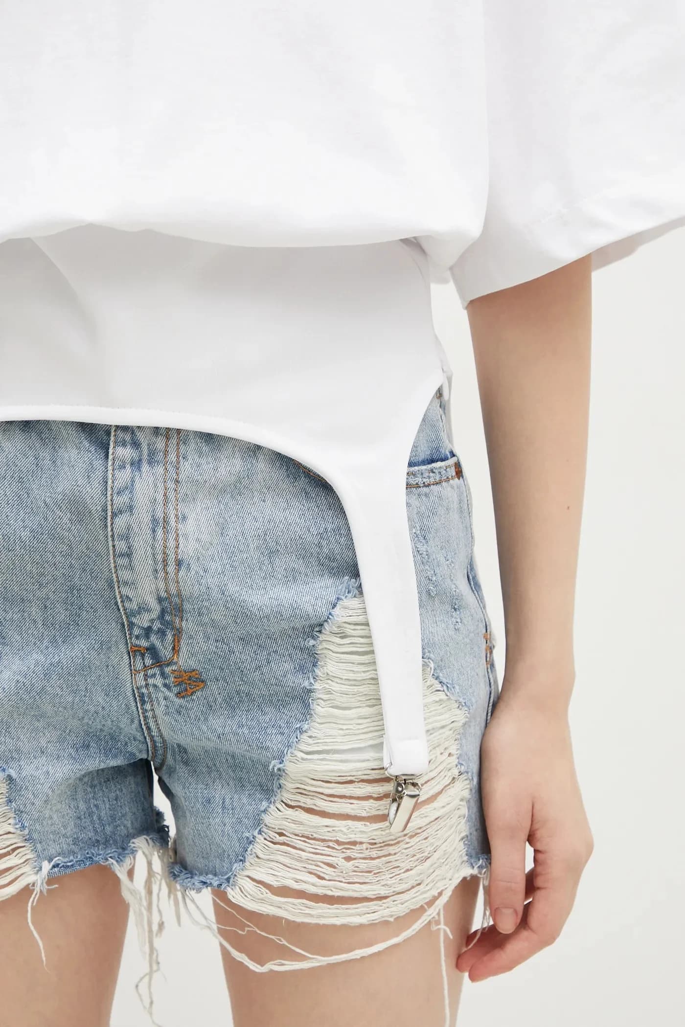 Хлопковая футболка с поясом для чулок - фото 4