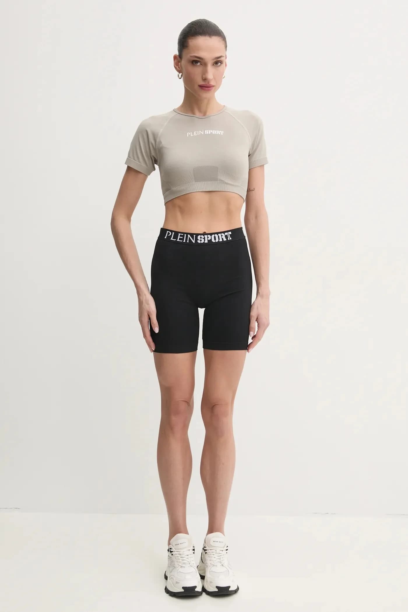 футболка - фото 2