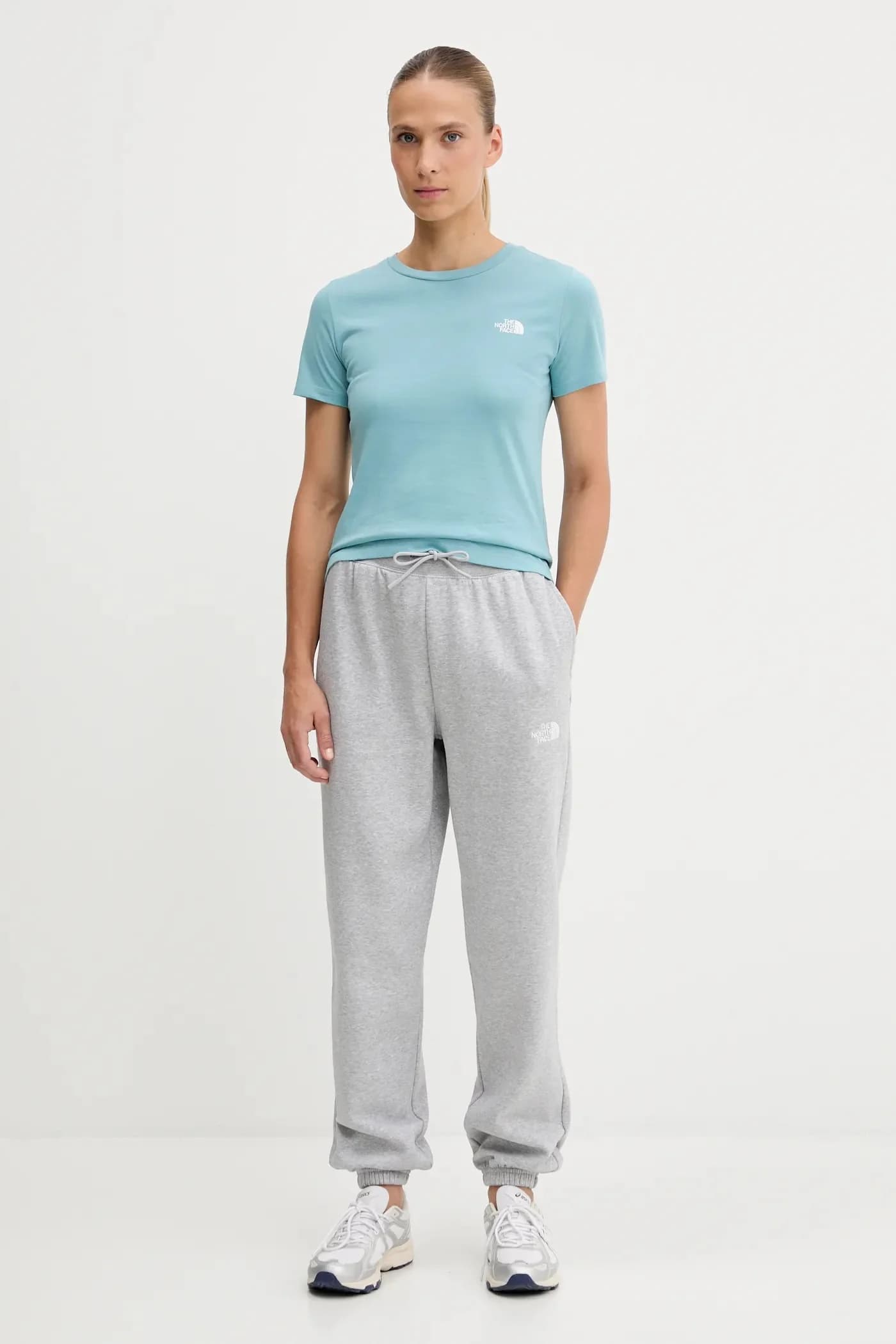 Простая футболка с куполом - фото 2