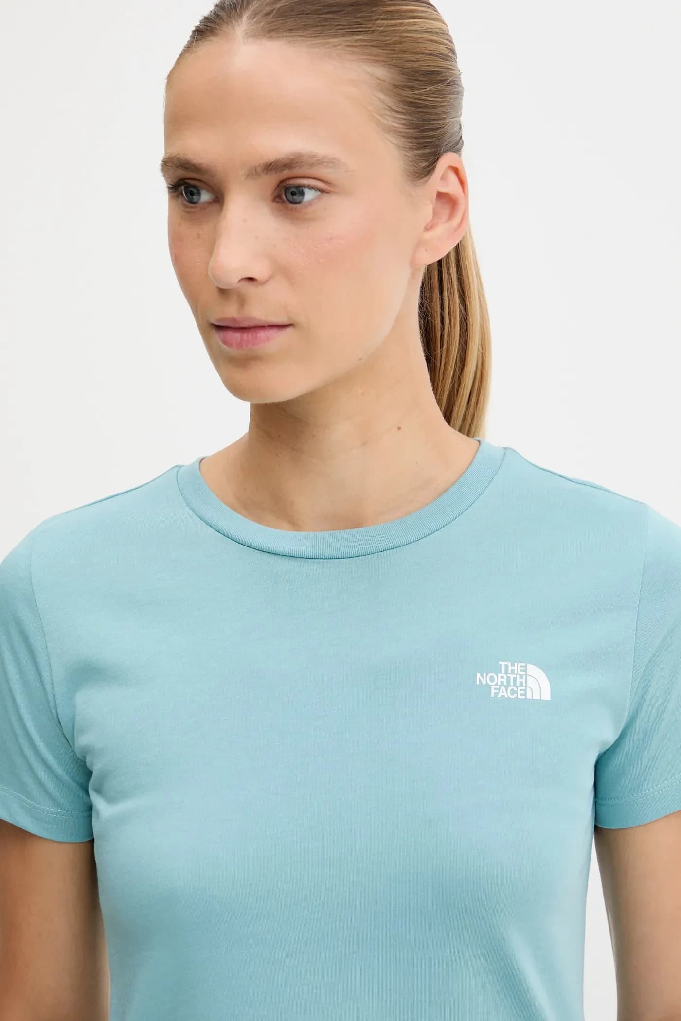 Простая футболка с куполом - фото 4