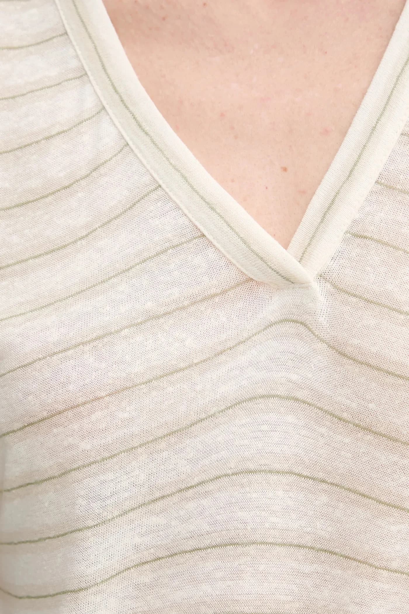 Футболка из смесового льна - фото 5