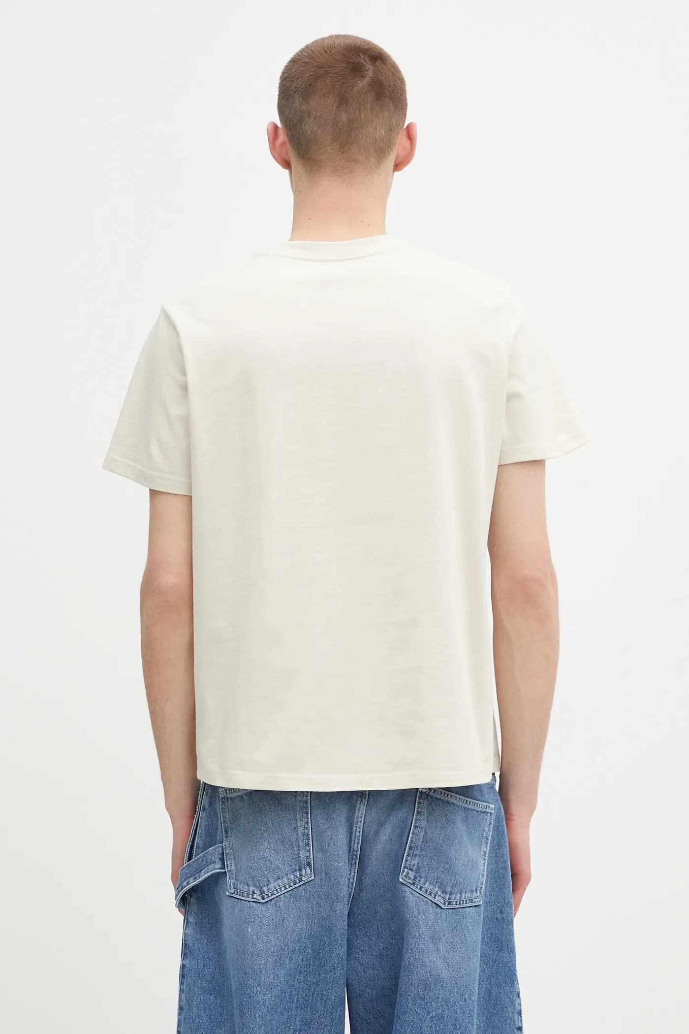 Классическая футболка из плотного хлопка - фото 5