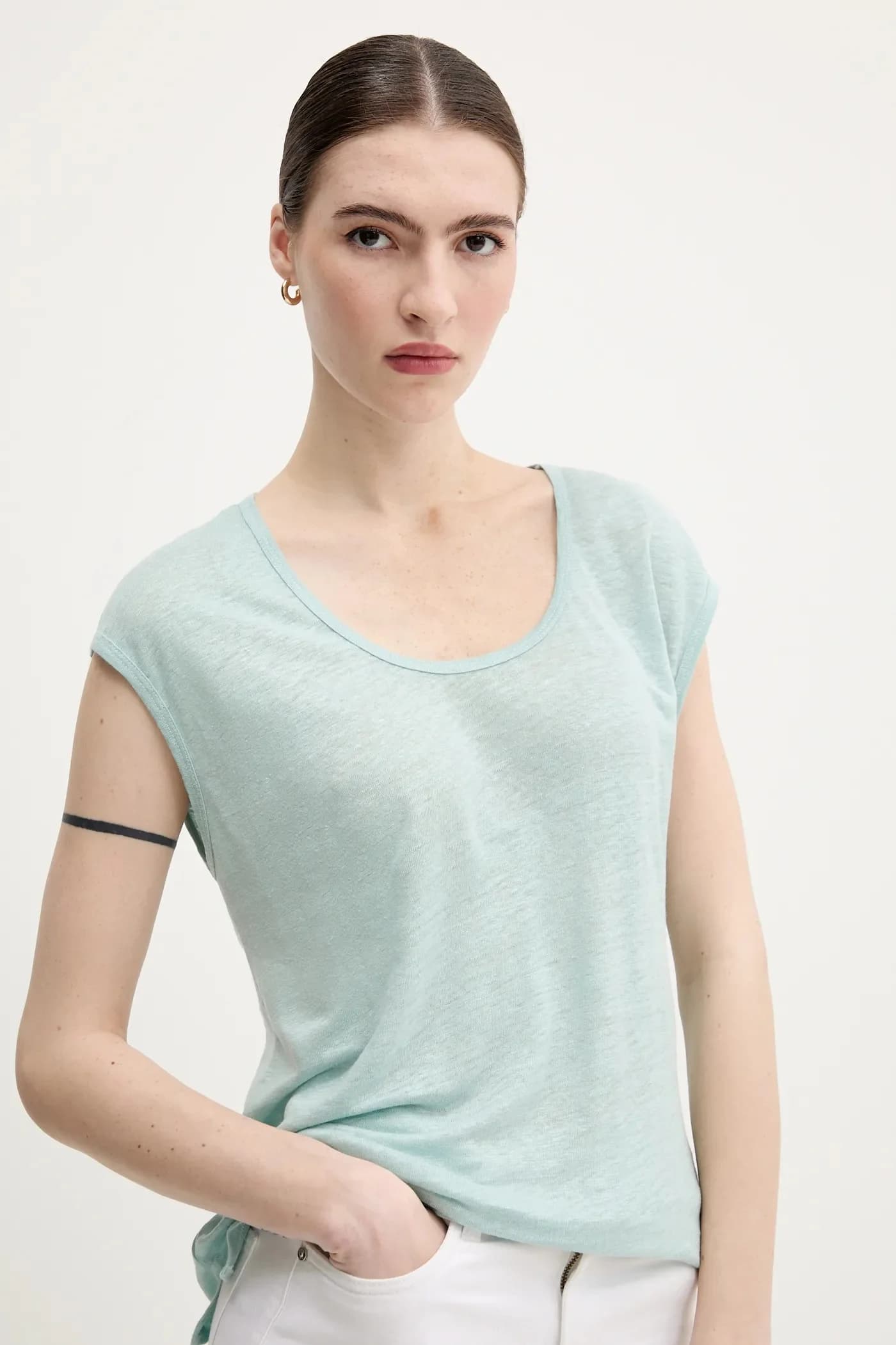 Льняная футболка - фото 4