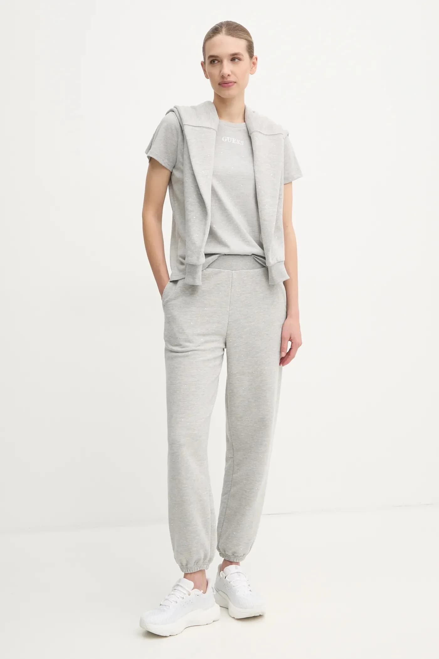 Футболка со СТРАЗАМИ - фото 2