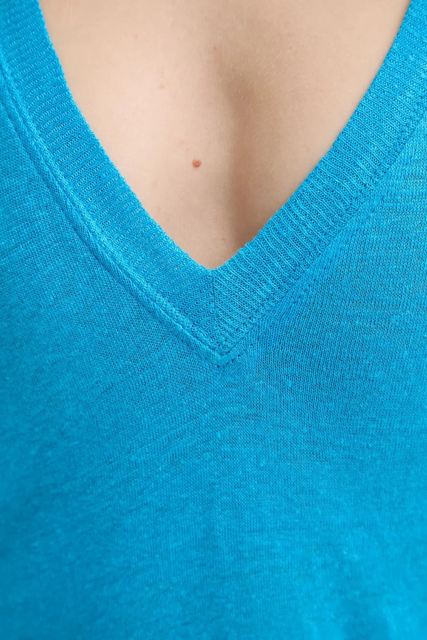 Льняная футболка - фото 5