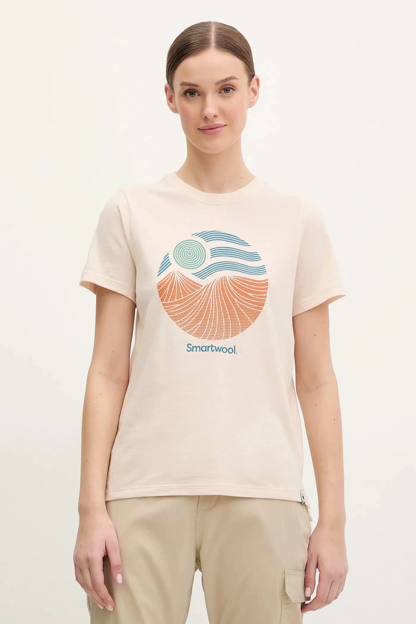 Спортивная футболка