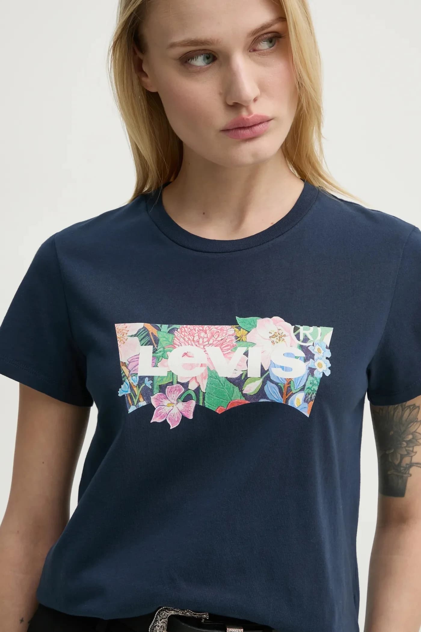 Хлопковая футболка LSE THE PERFECT TEE