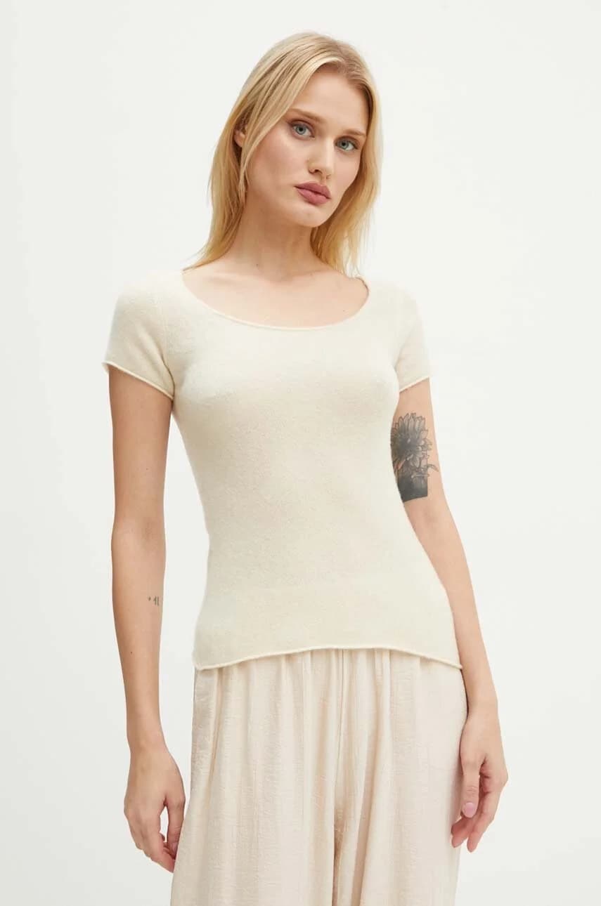 Шерстяная футболка