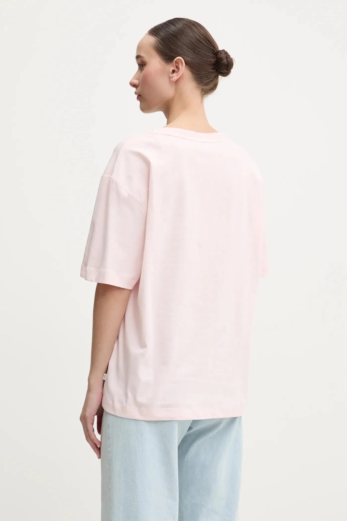 Хлопковая футболка розовая для женщин - фото 3