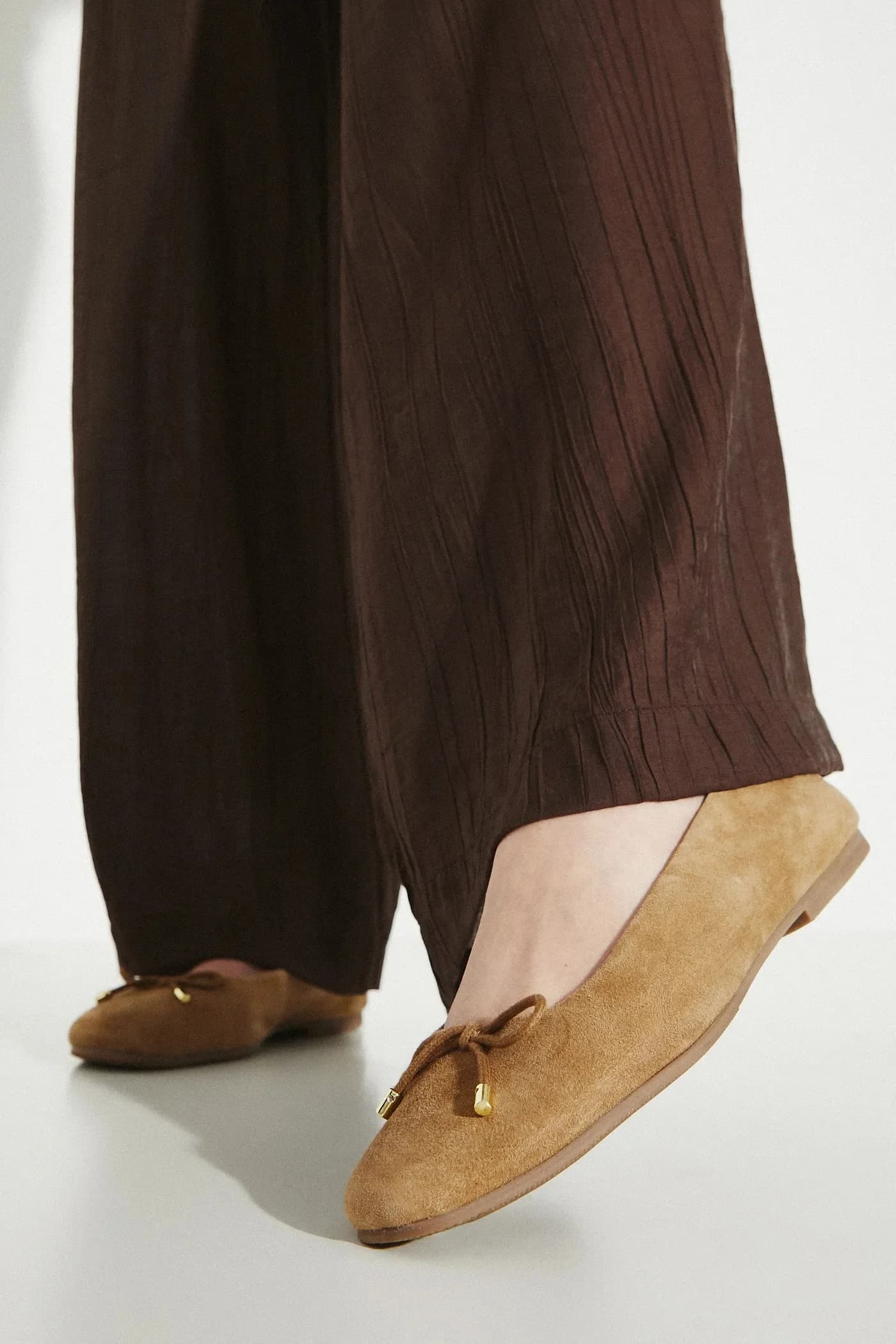 Замшевые балетки - фото 8