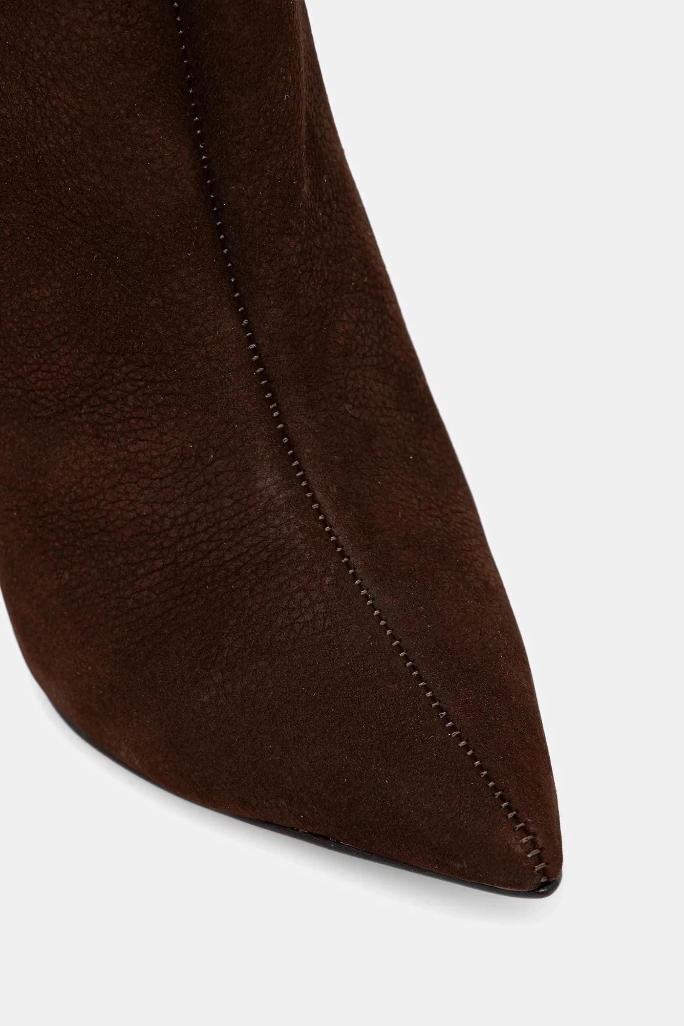 Замшевые ботильоны - фото 5