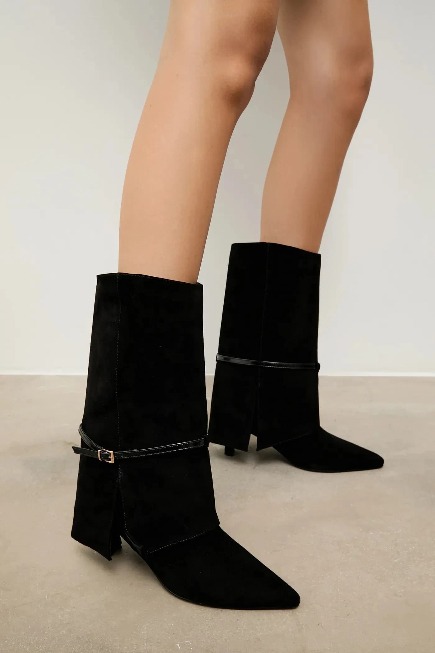 Замшевые ботильоны - фото 6