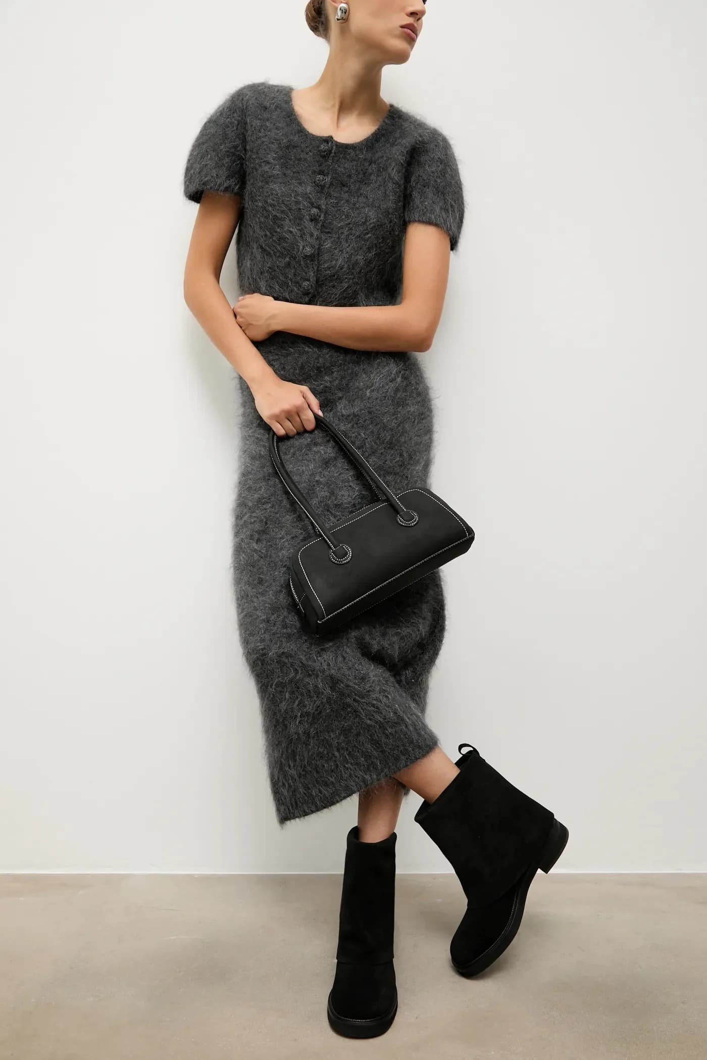 Замшевые ботильоны