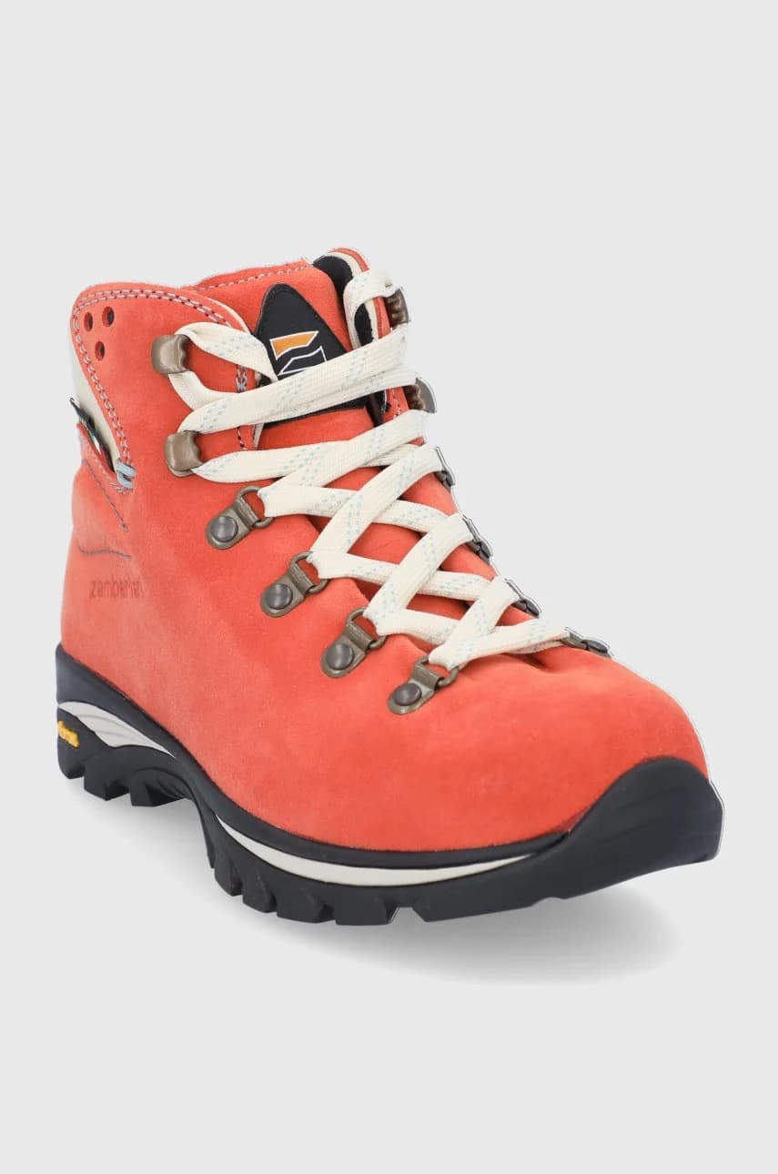 Замшевая обувь - фото 2