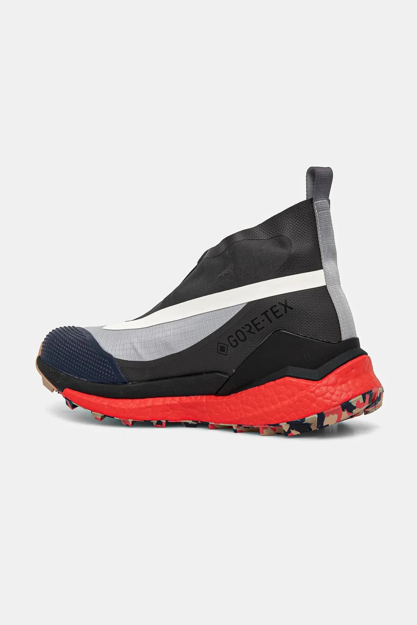 Бесплатная обувь Hiker GTX x TERREX - фото 3