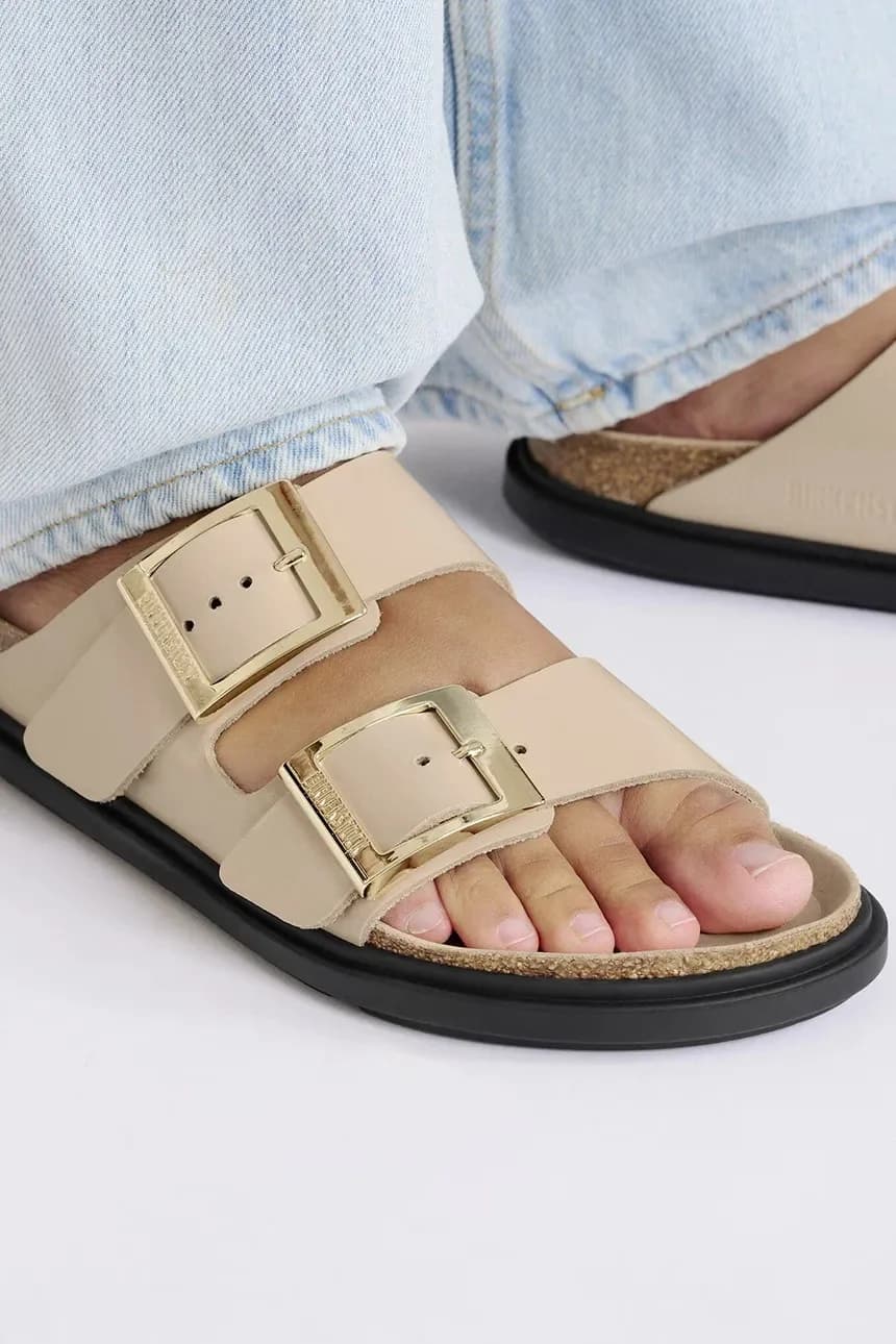 Кожаные шлепанцы с пряжкой Arizona Droplet - фото 8