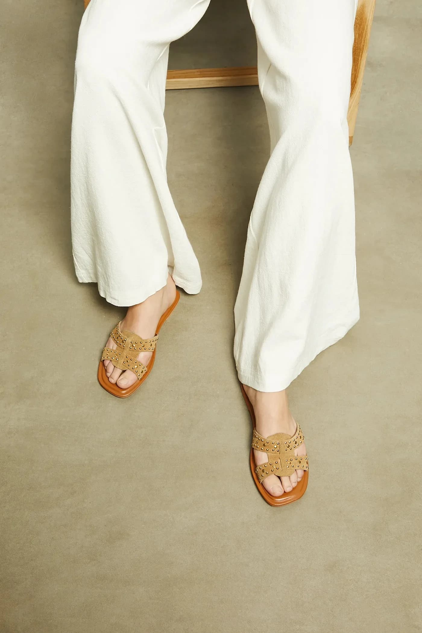 Замшевые шлепанцы - фото 7