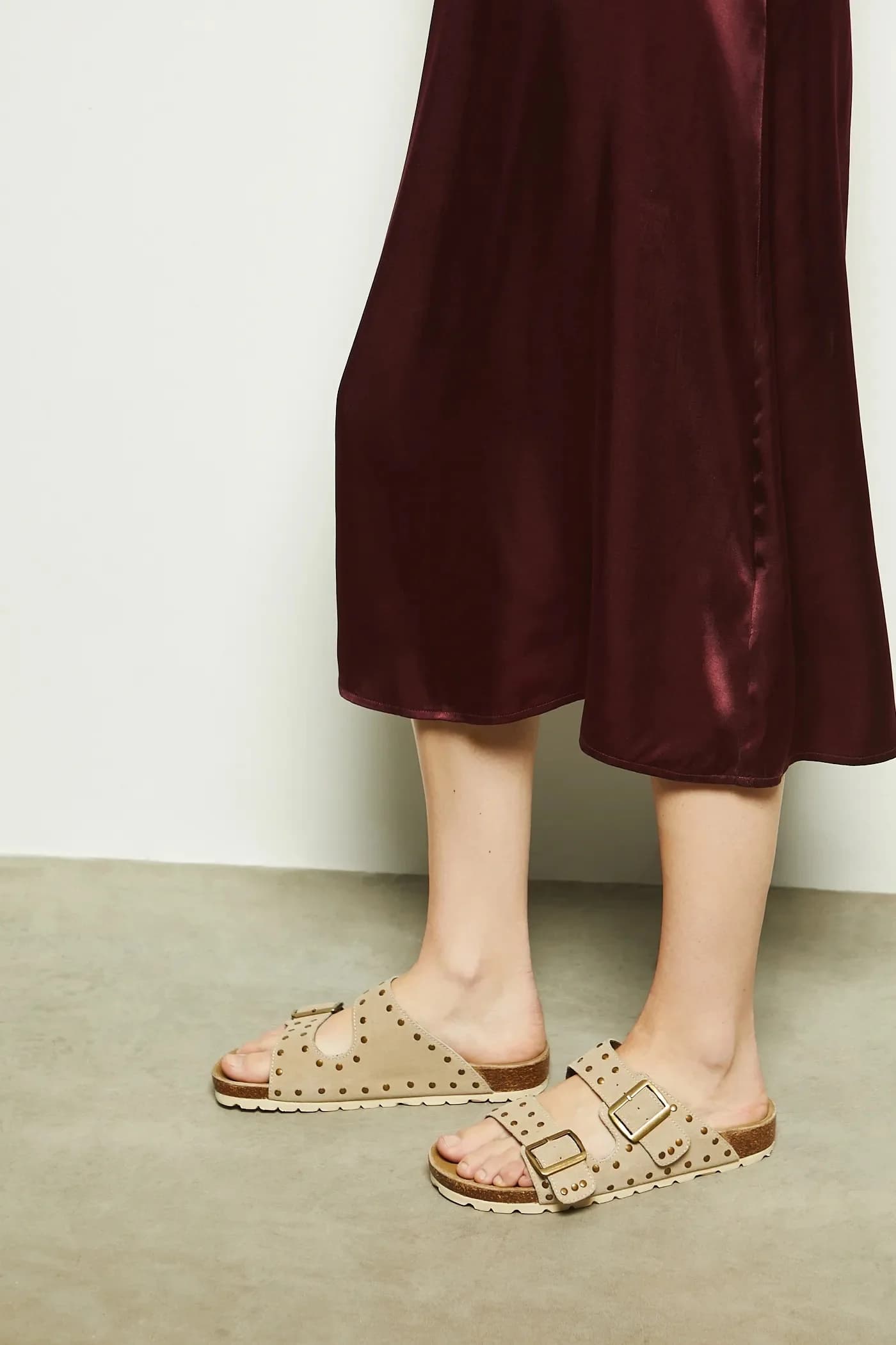 Замшевые шлепанцы - фото 7