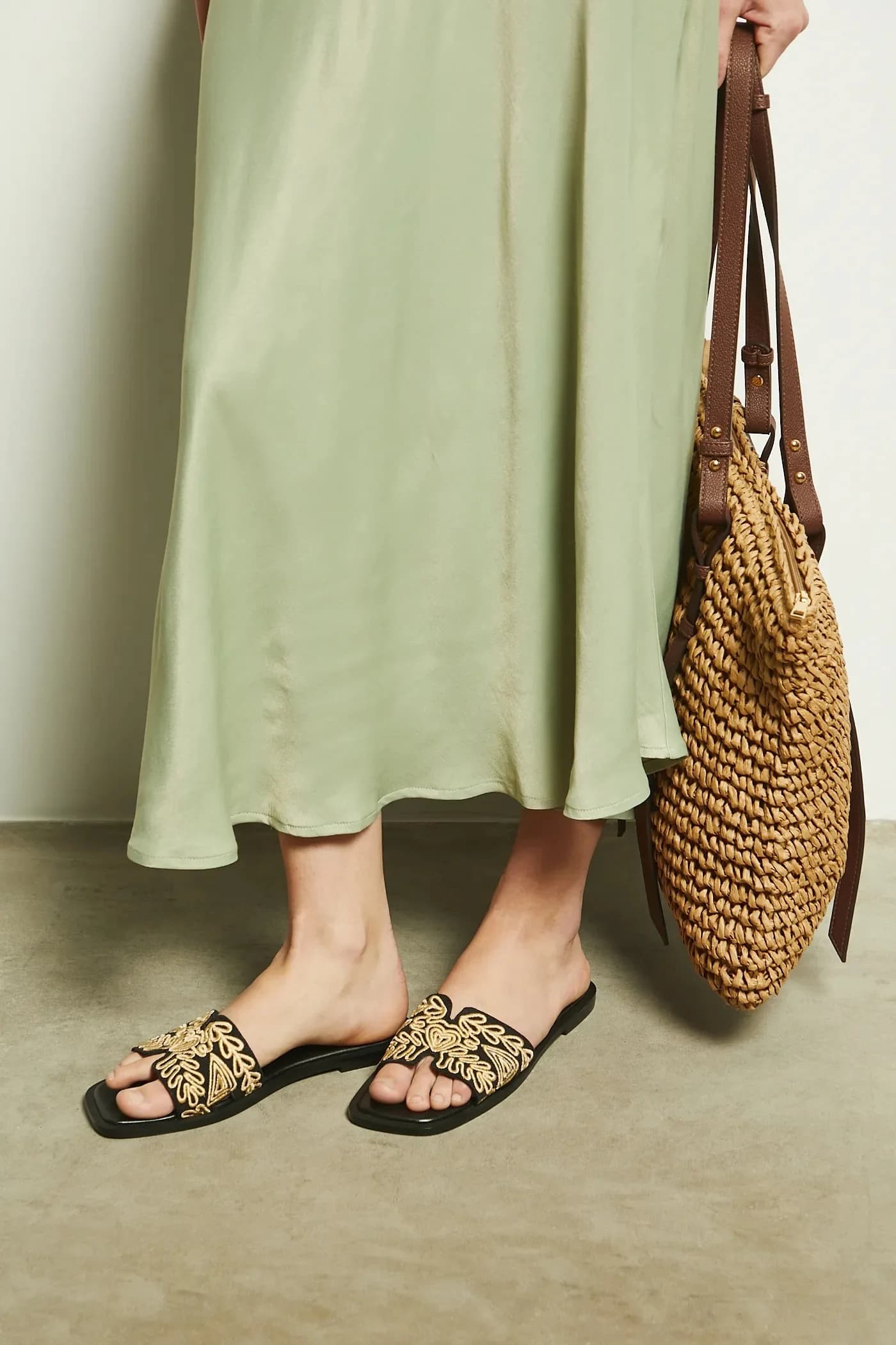 Шлепки - фото 7