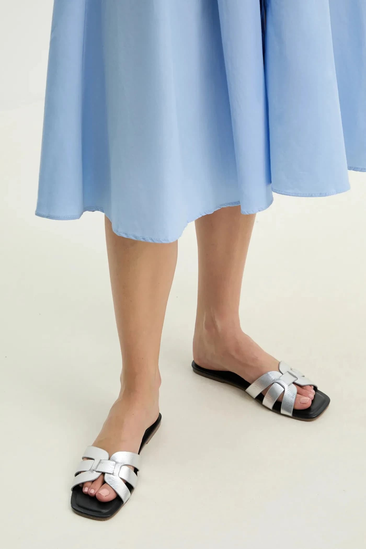 Кожаные шлепанцы