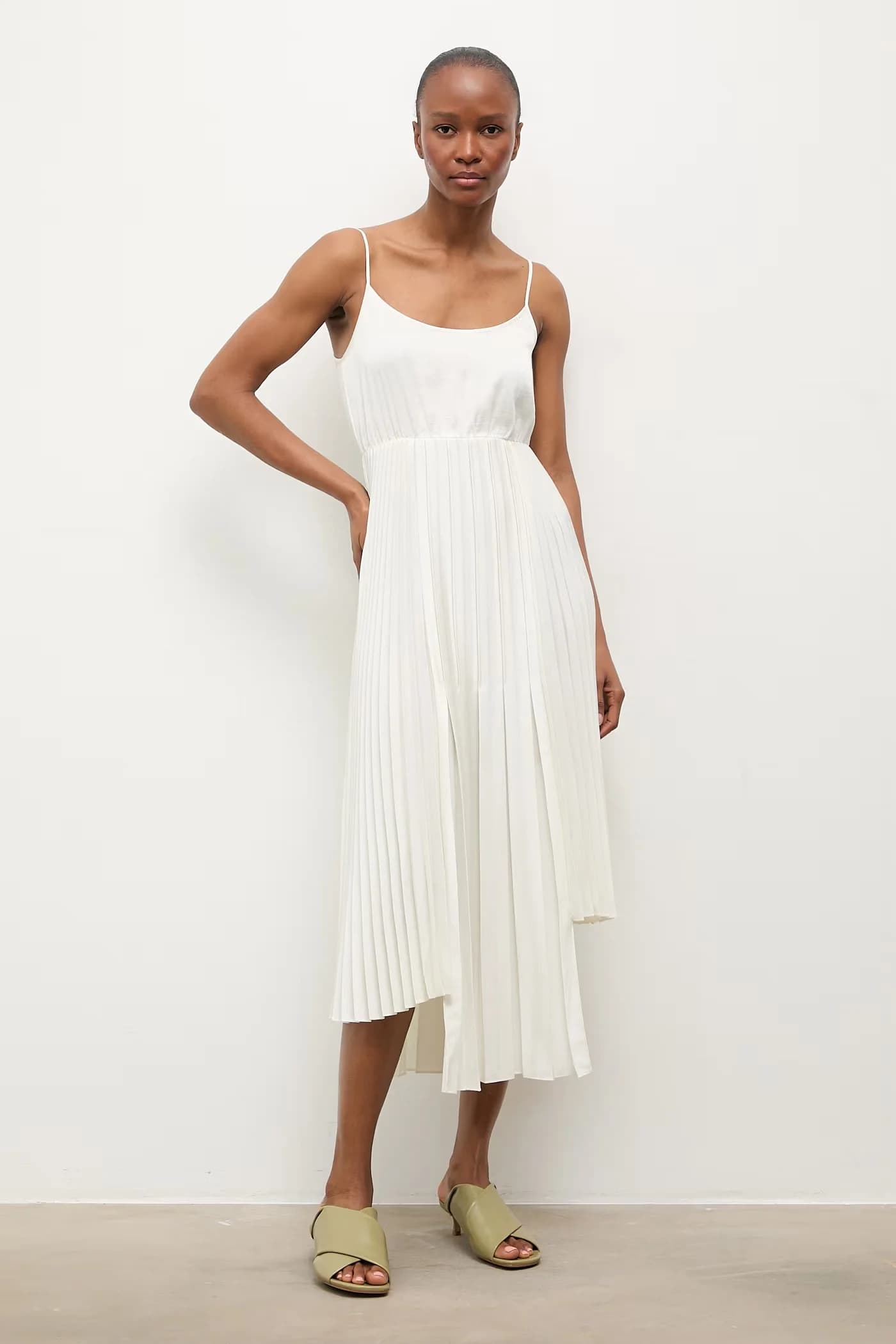 Женские кожаные шлепанцы - фото 6