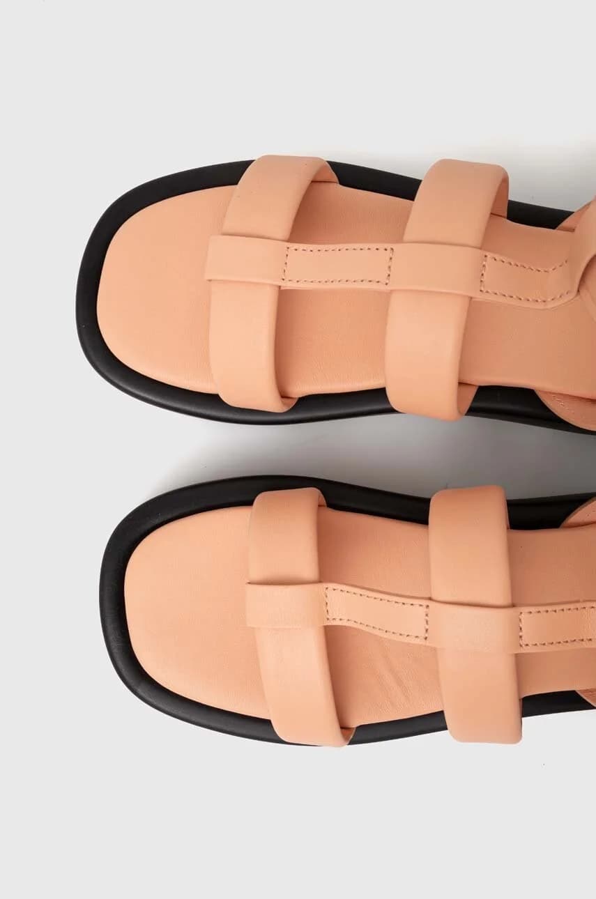 Сандалии из алой кожи - фото 5