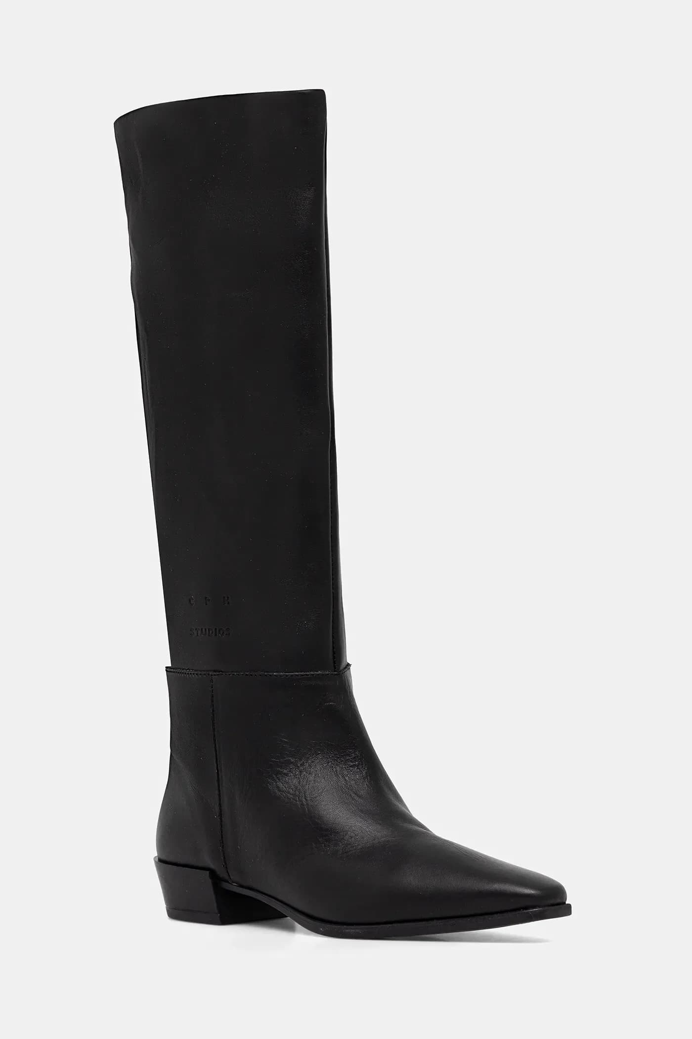 Кожаные сапоги