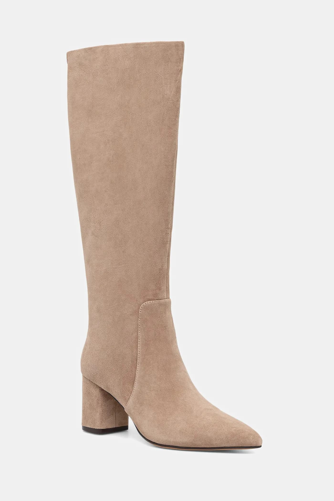 Замшевые ботинки