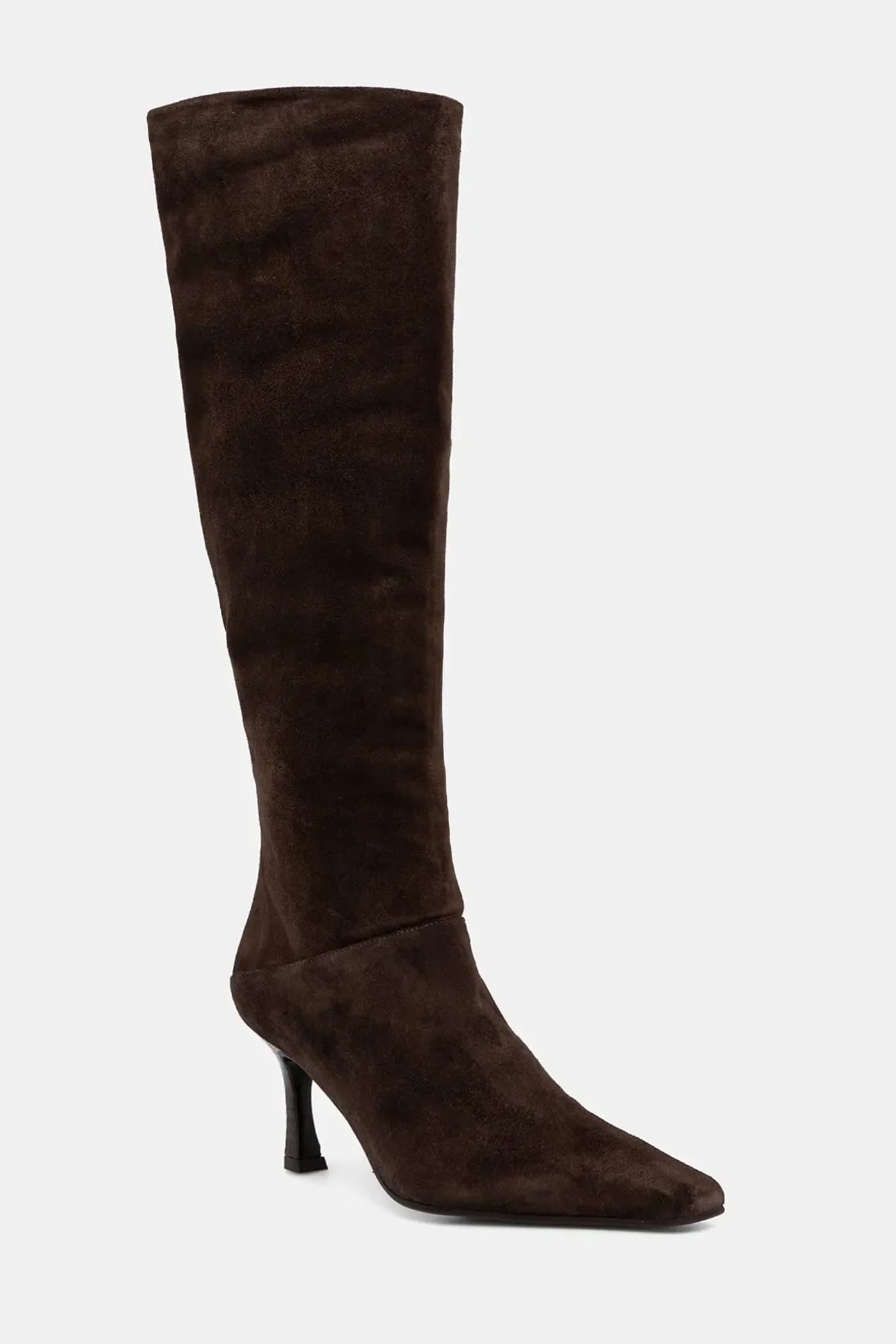 Замшевые ботинки