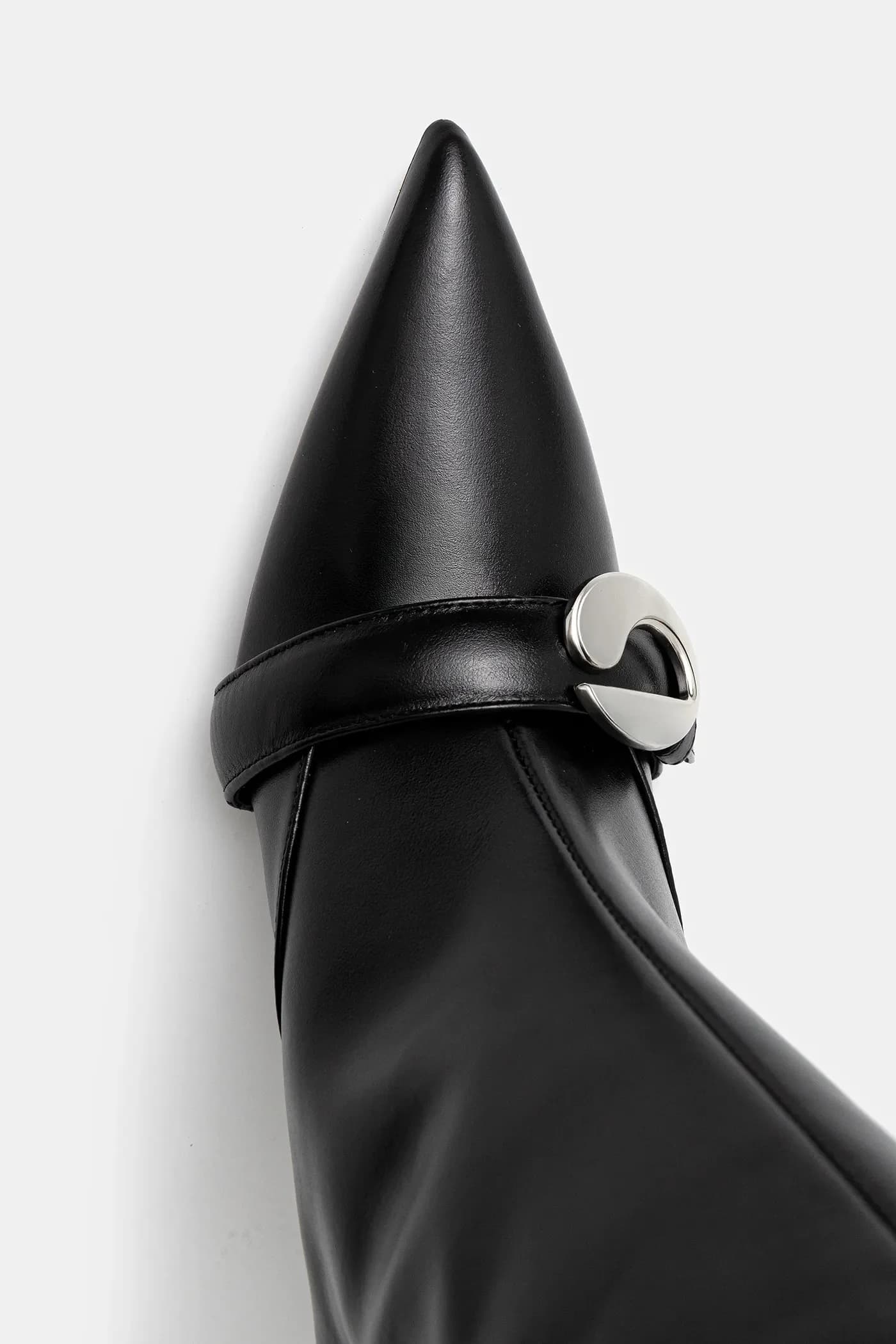 Кожаные ботинки с ремнем - фото 4