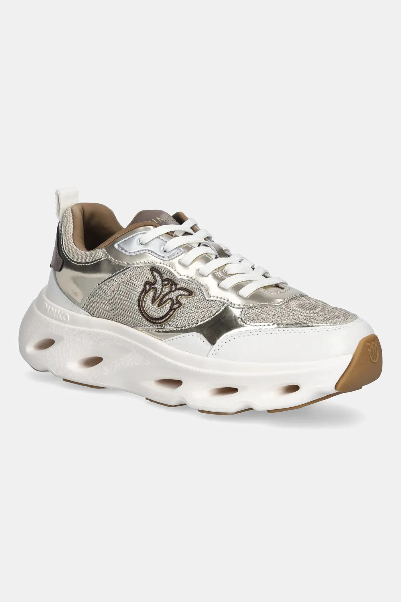 Розовые кроссовки 09