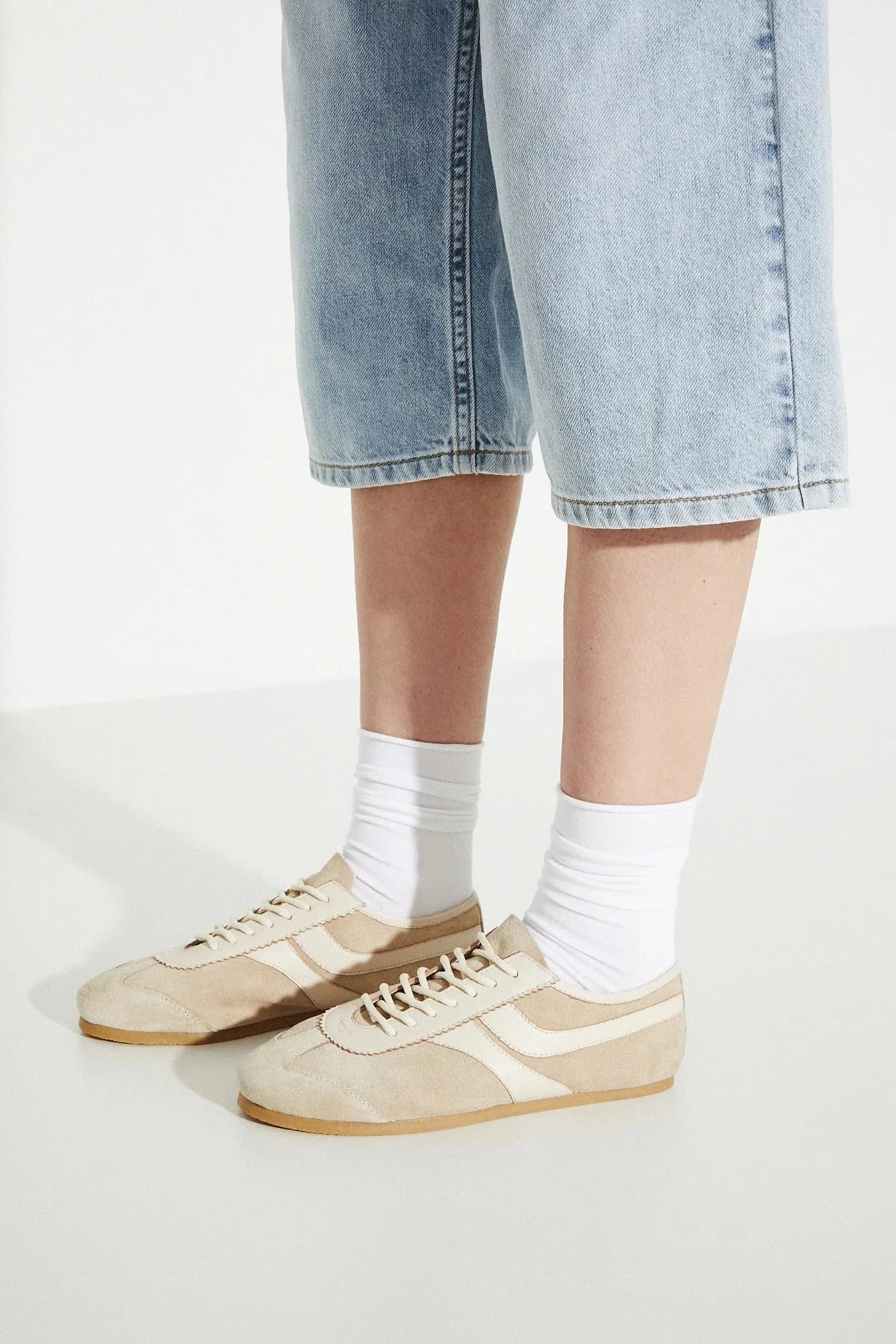 Замшевые кроссовки - фото 6