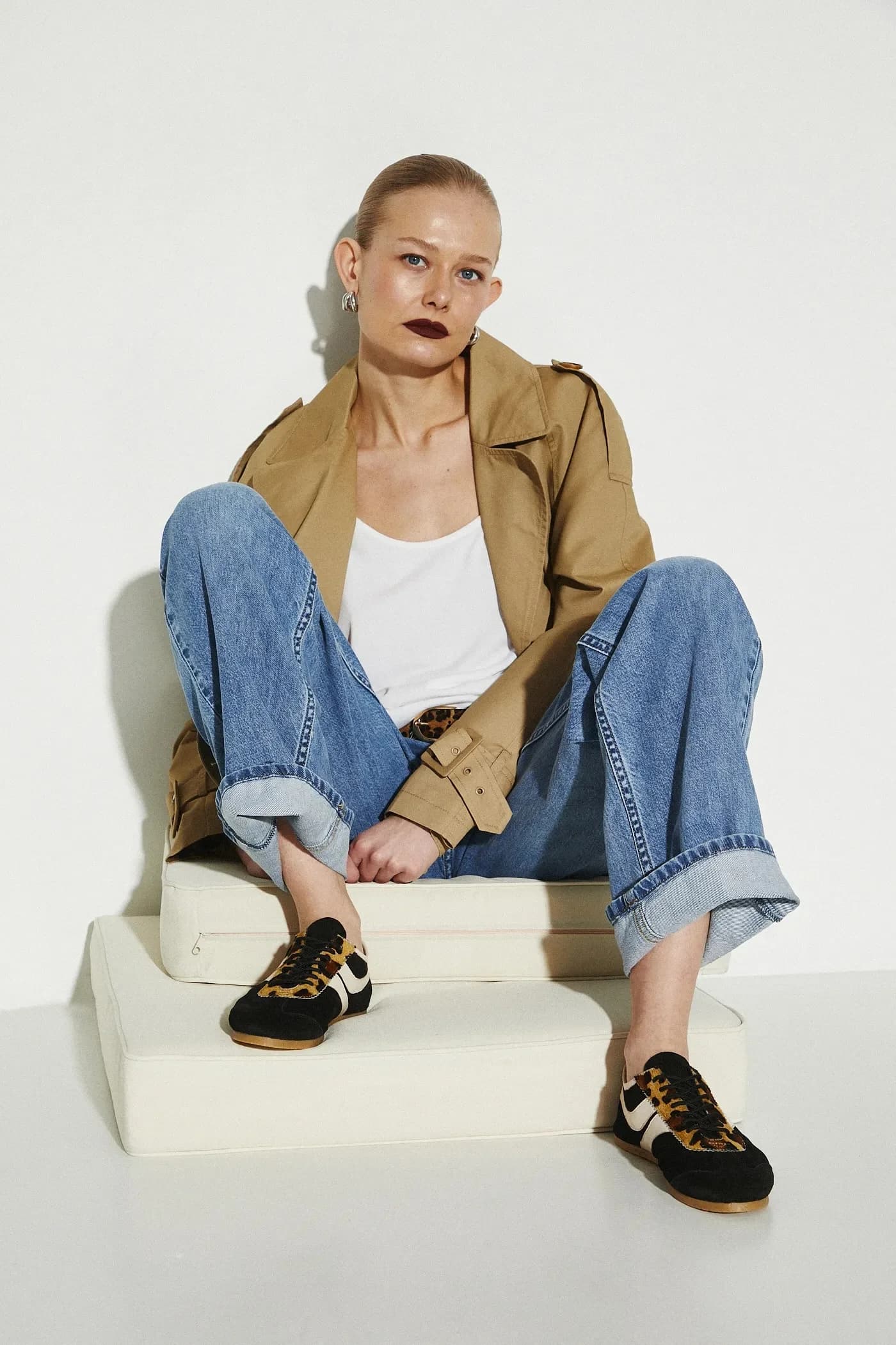 Замшевые кроссовки - фото 7