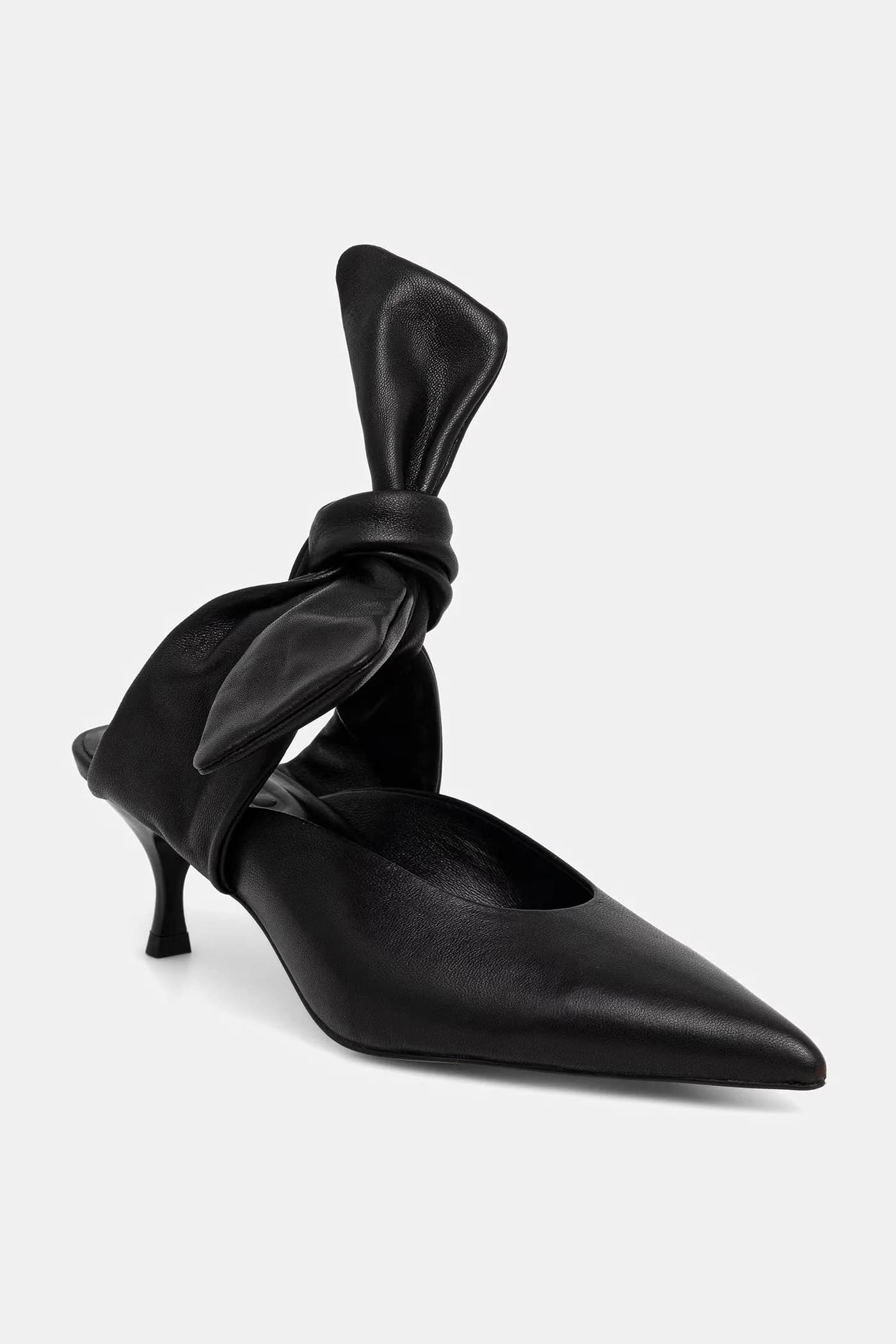 Кожаные туфли на высоком каблуке - фото 2