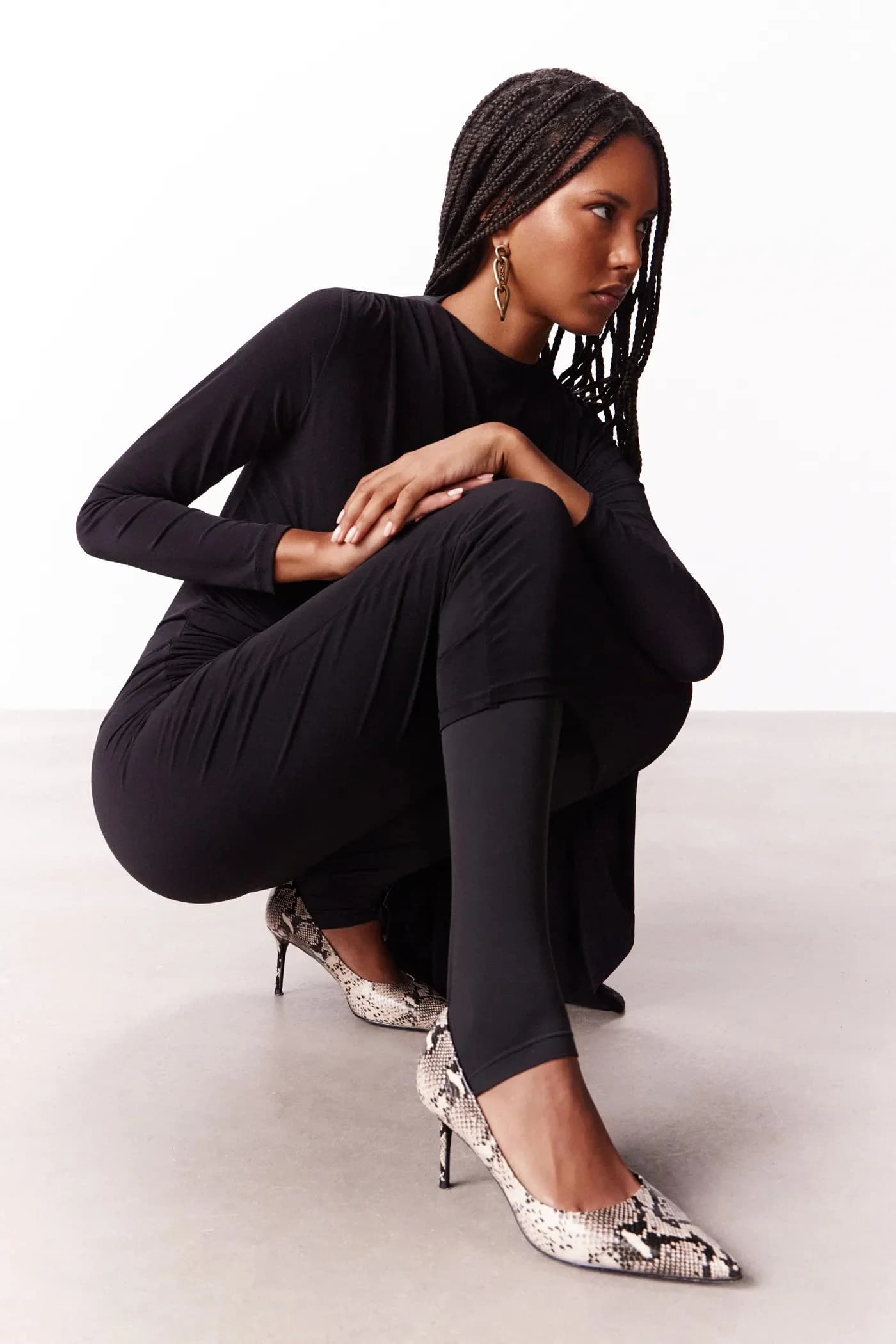 Кожаные туфли на высоком каблуке