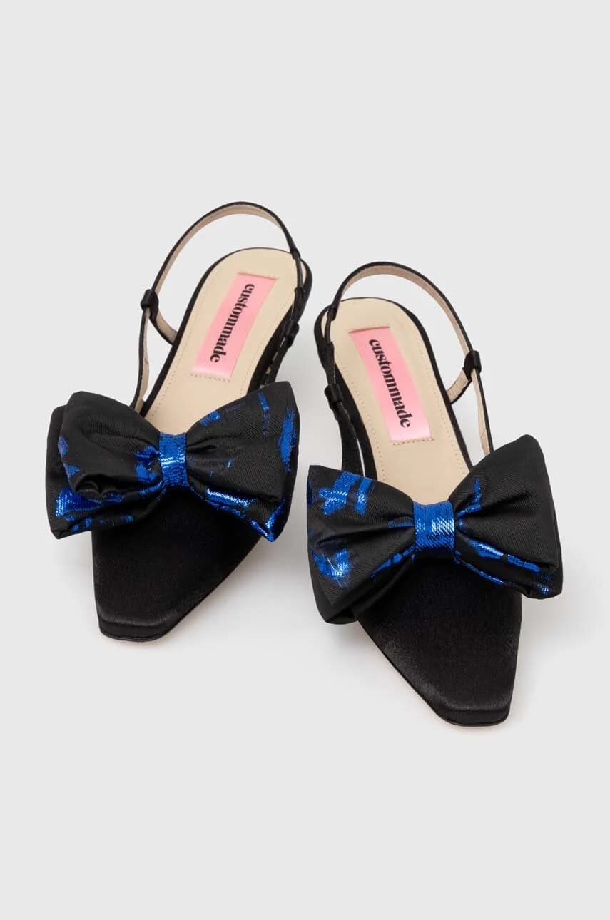 Анита на высоких каблуках - фото 4