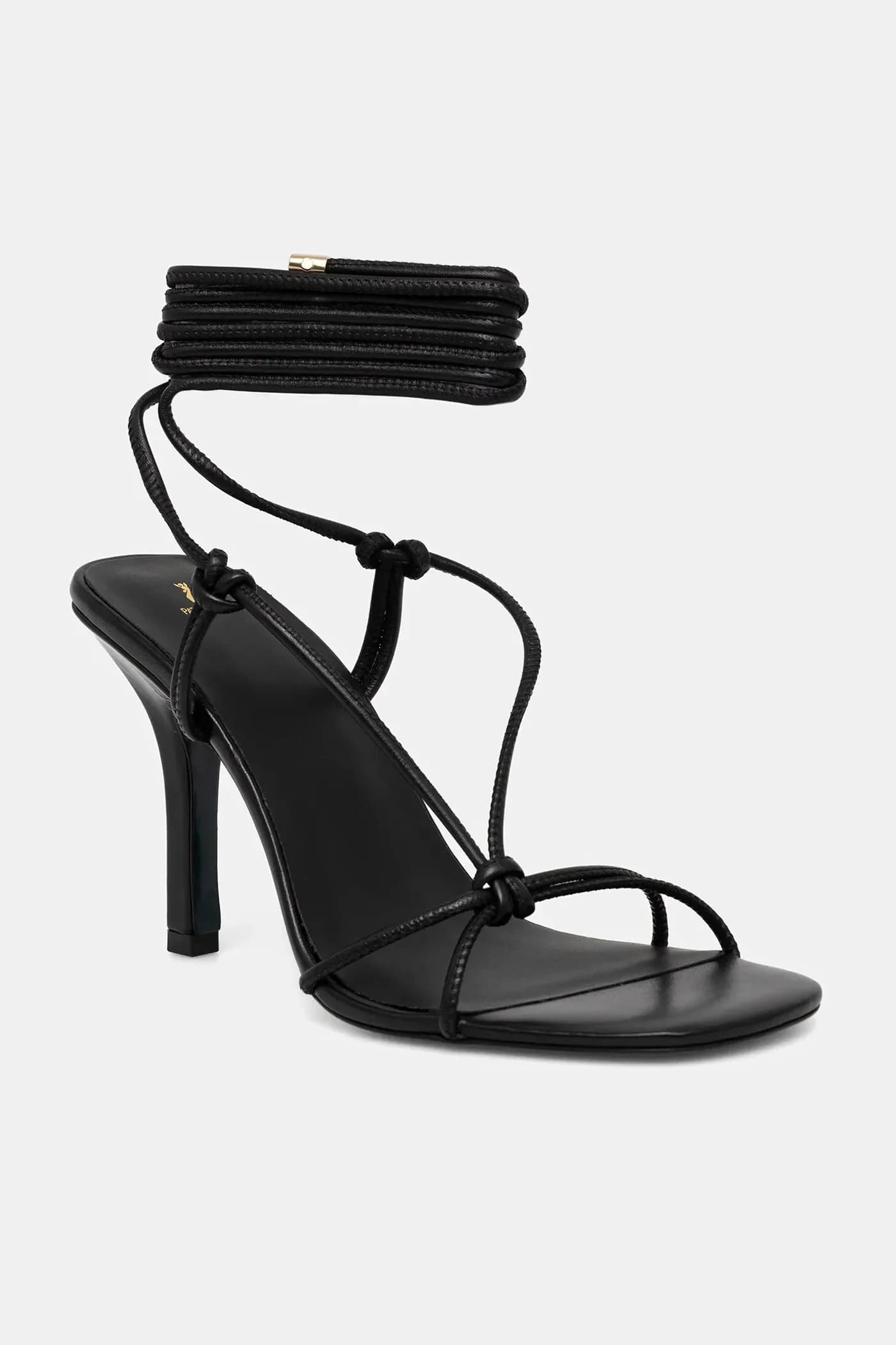 Кожаные сандалии