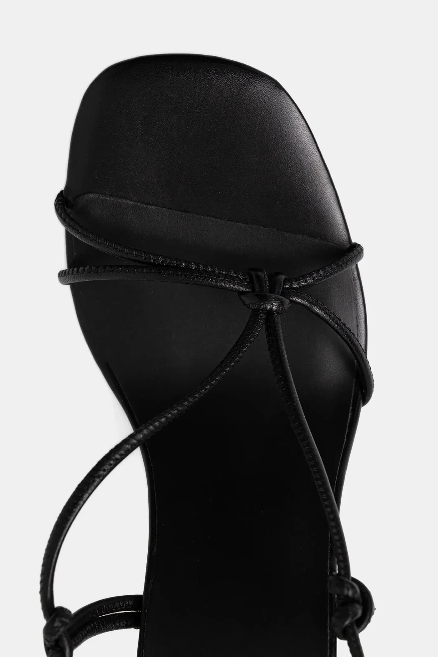 Кожаные сандалии - фото 4