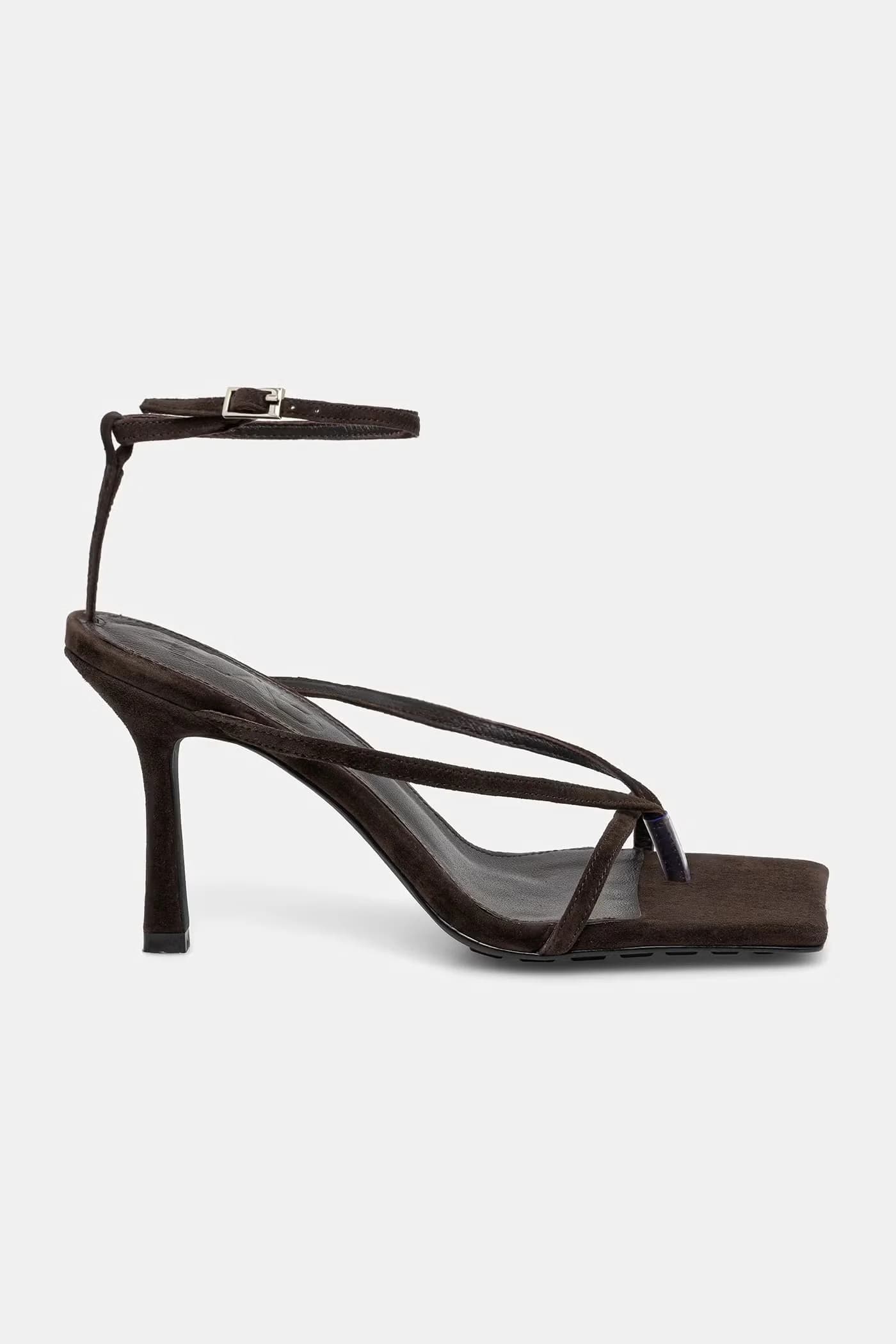 Замшевые босоножки - фото 2