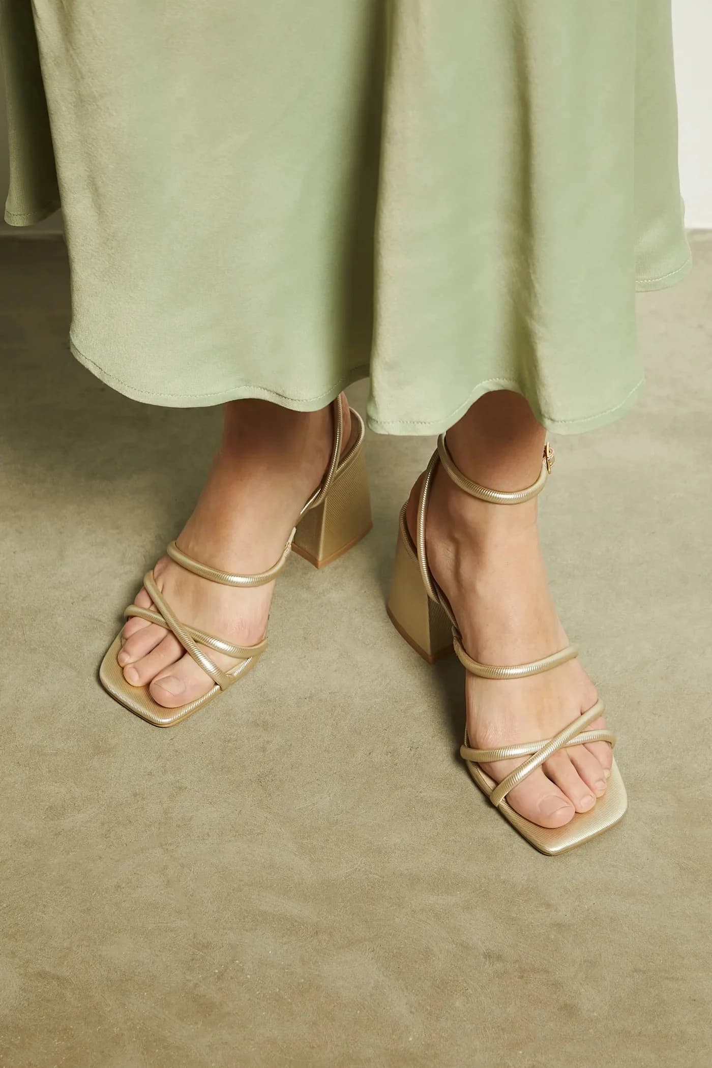 Сандалии - фото 7