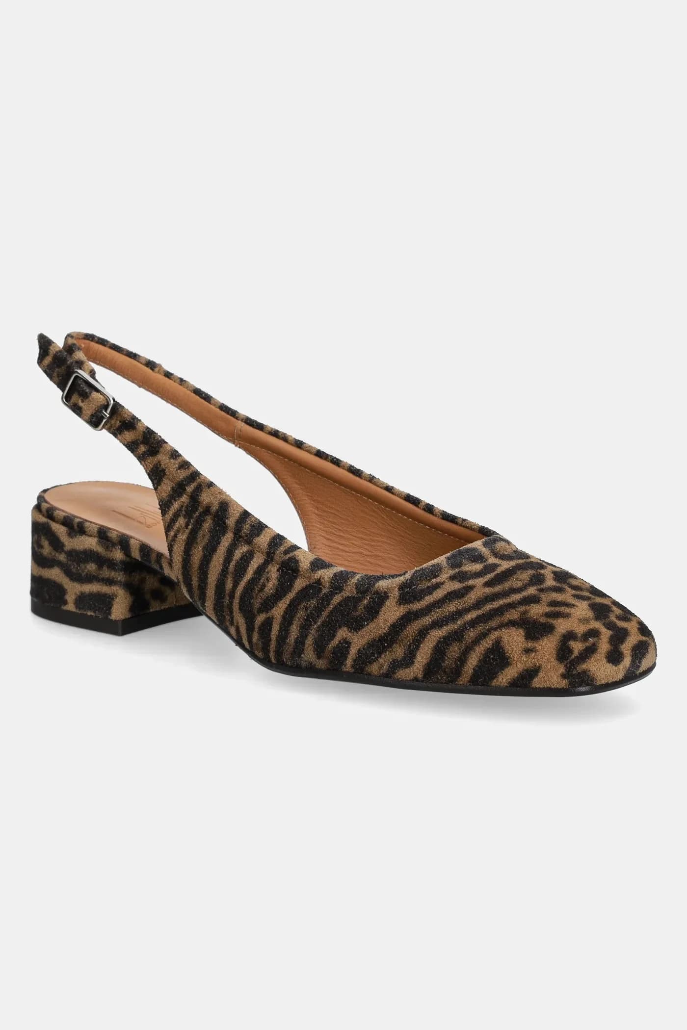 Замшевые туфли