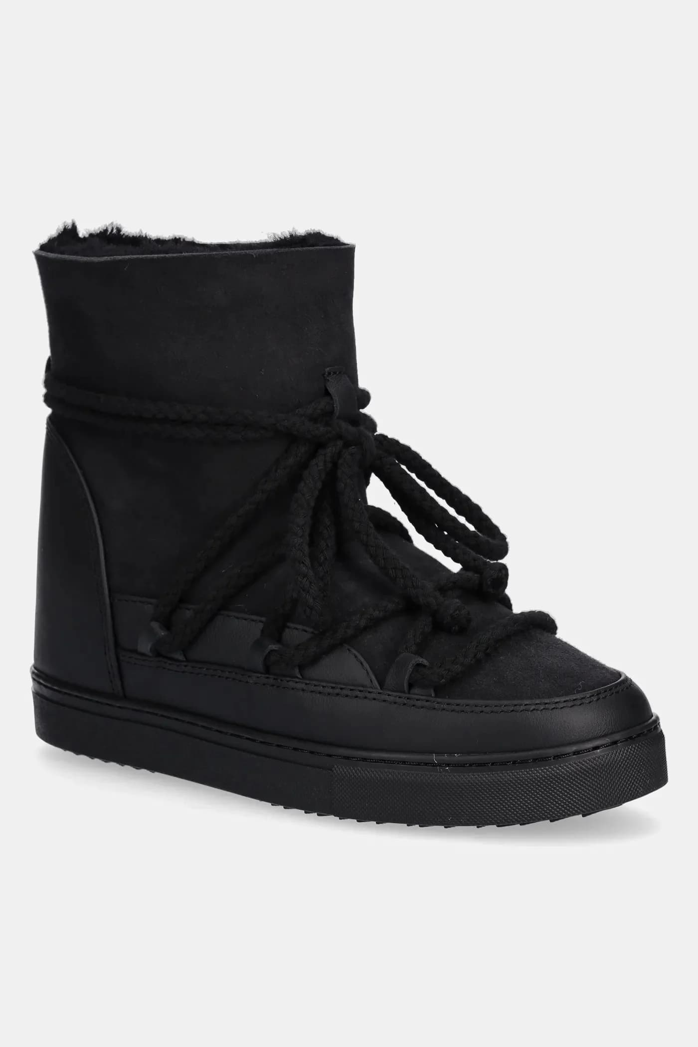 Классические кожаные зимние ботинки на танкетке