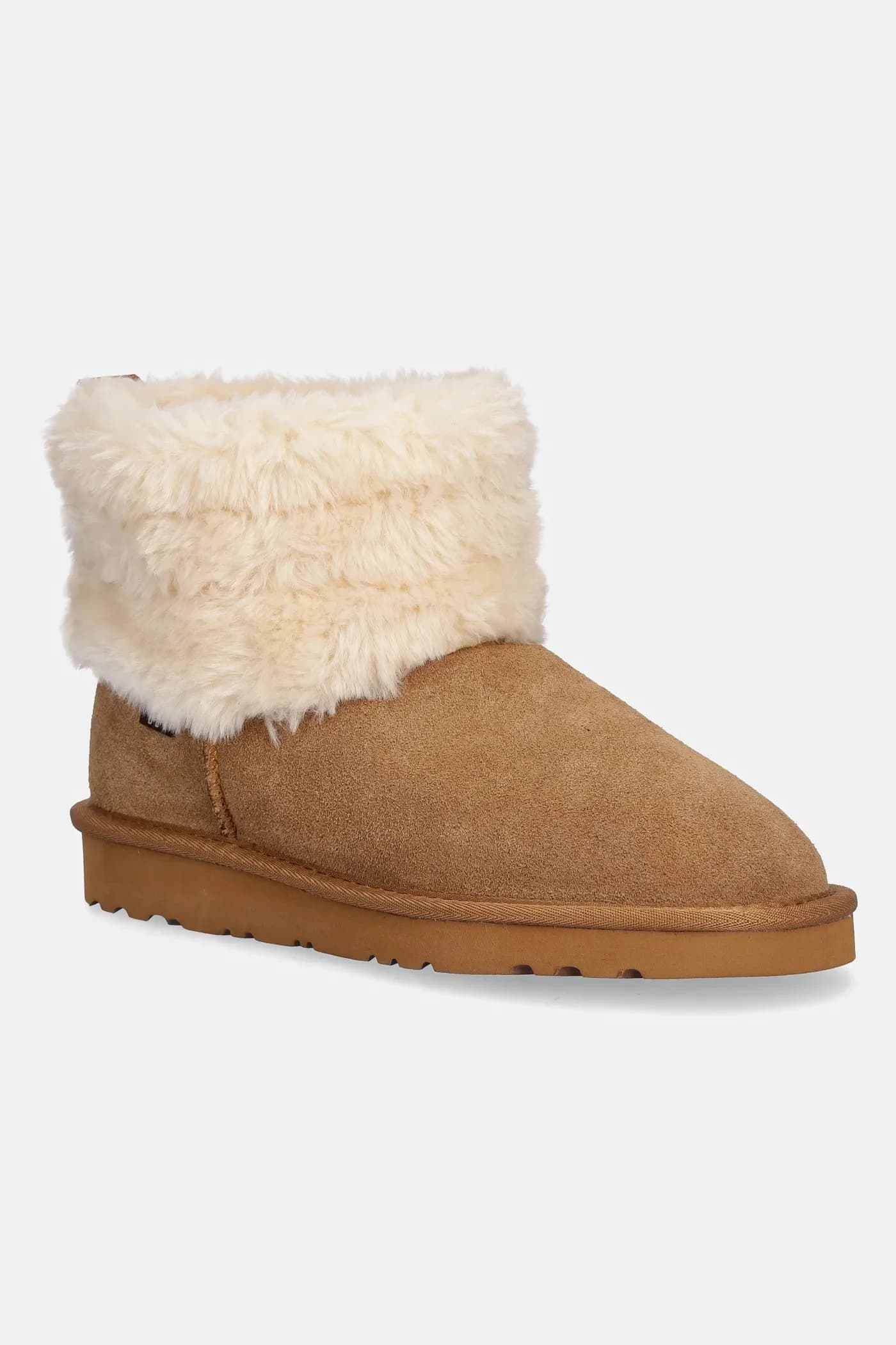 Замшевые зимние ботинки