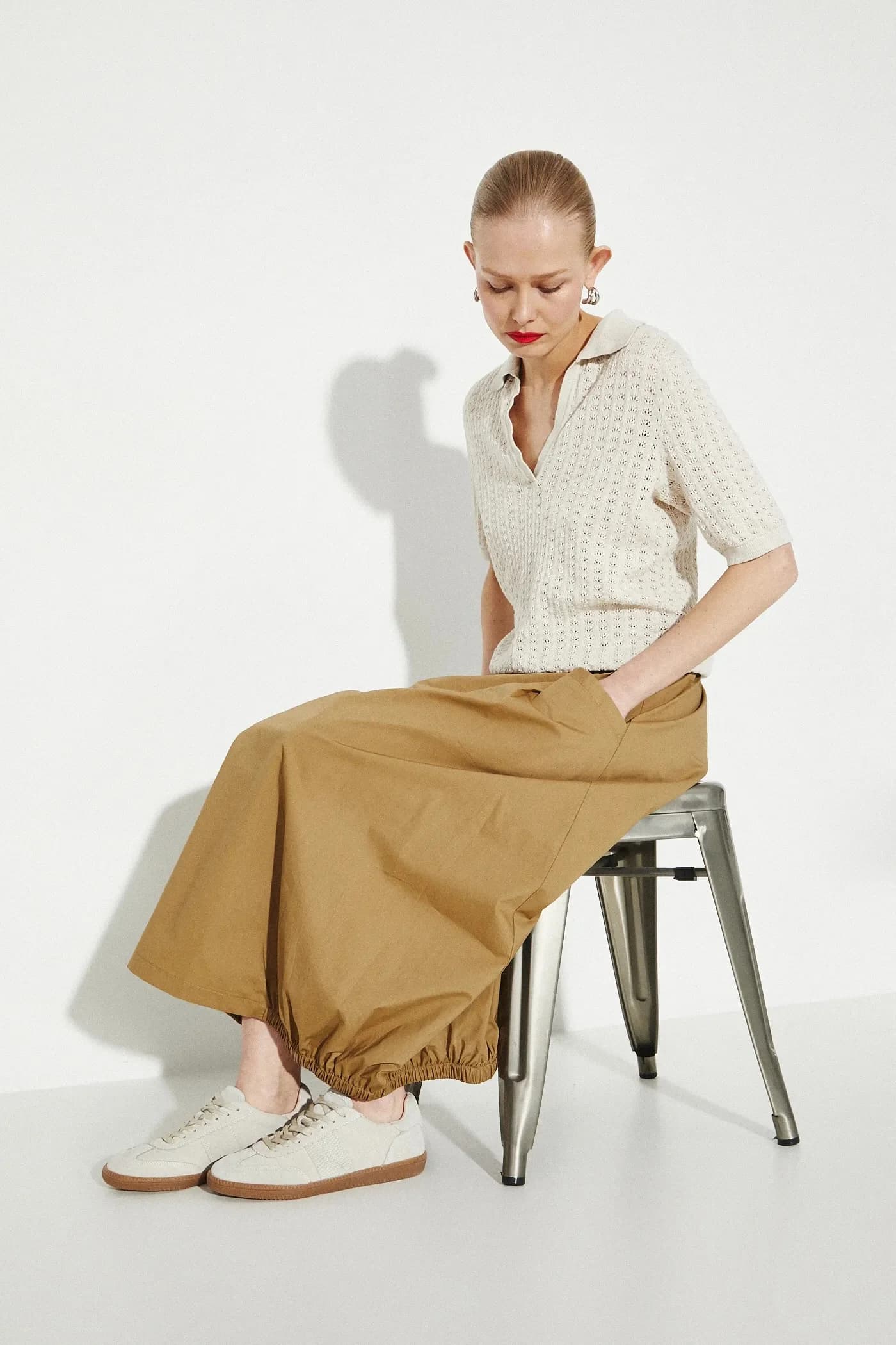 Замшевые кроссовки - фото 7