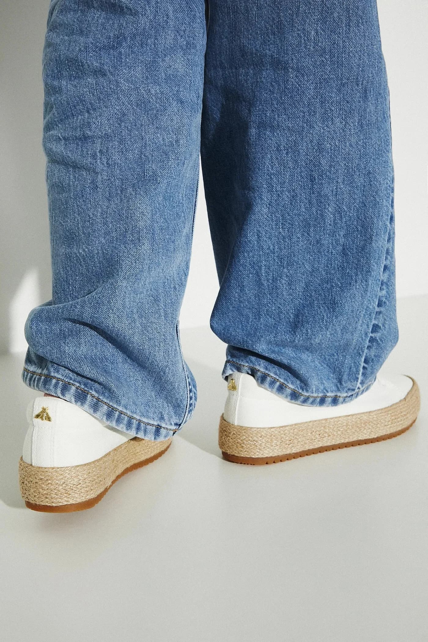 Кроссовки - фото 8