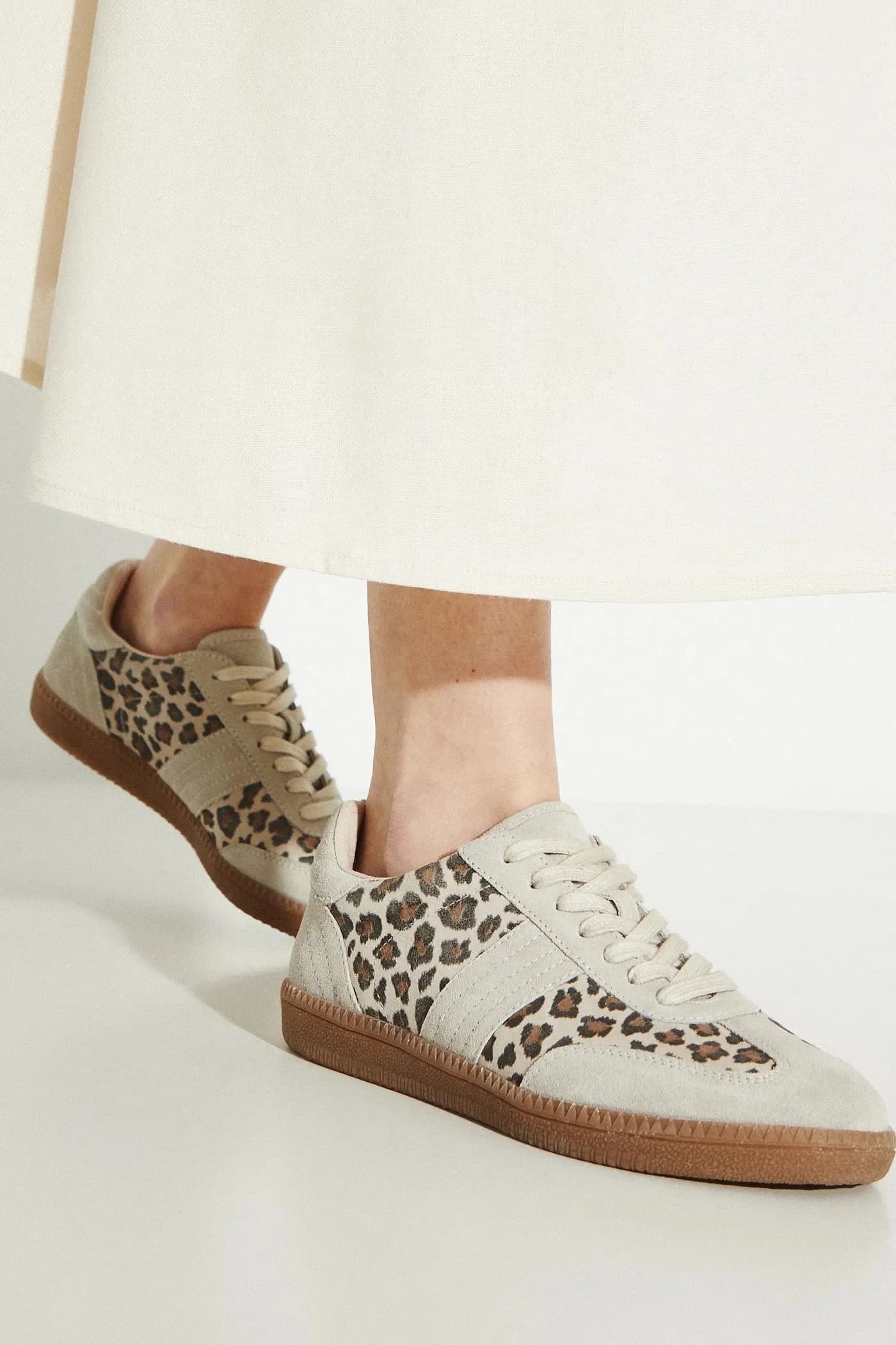 Замшевые кроссовки - фото 8