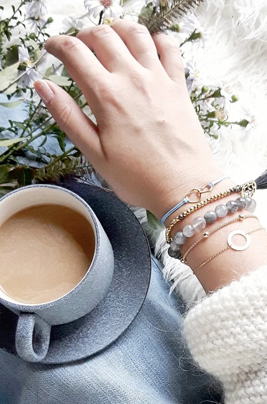 Серебряный браслет овальной формы с позолотой - фото 2